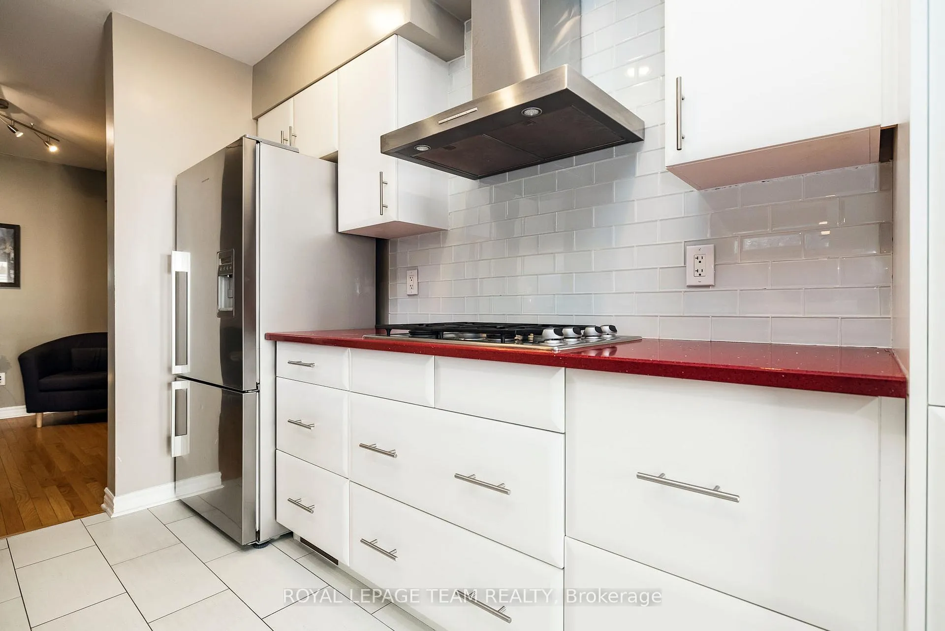 Photo 12 of 542 Remnor Avenue, Ottawa, Kanata - Kanata Lakes/Heritage Hills — HOMEH