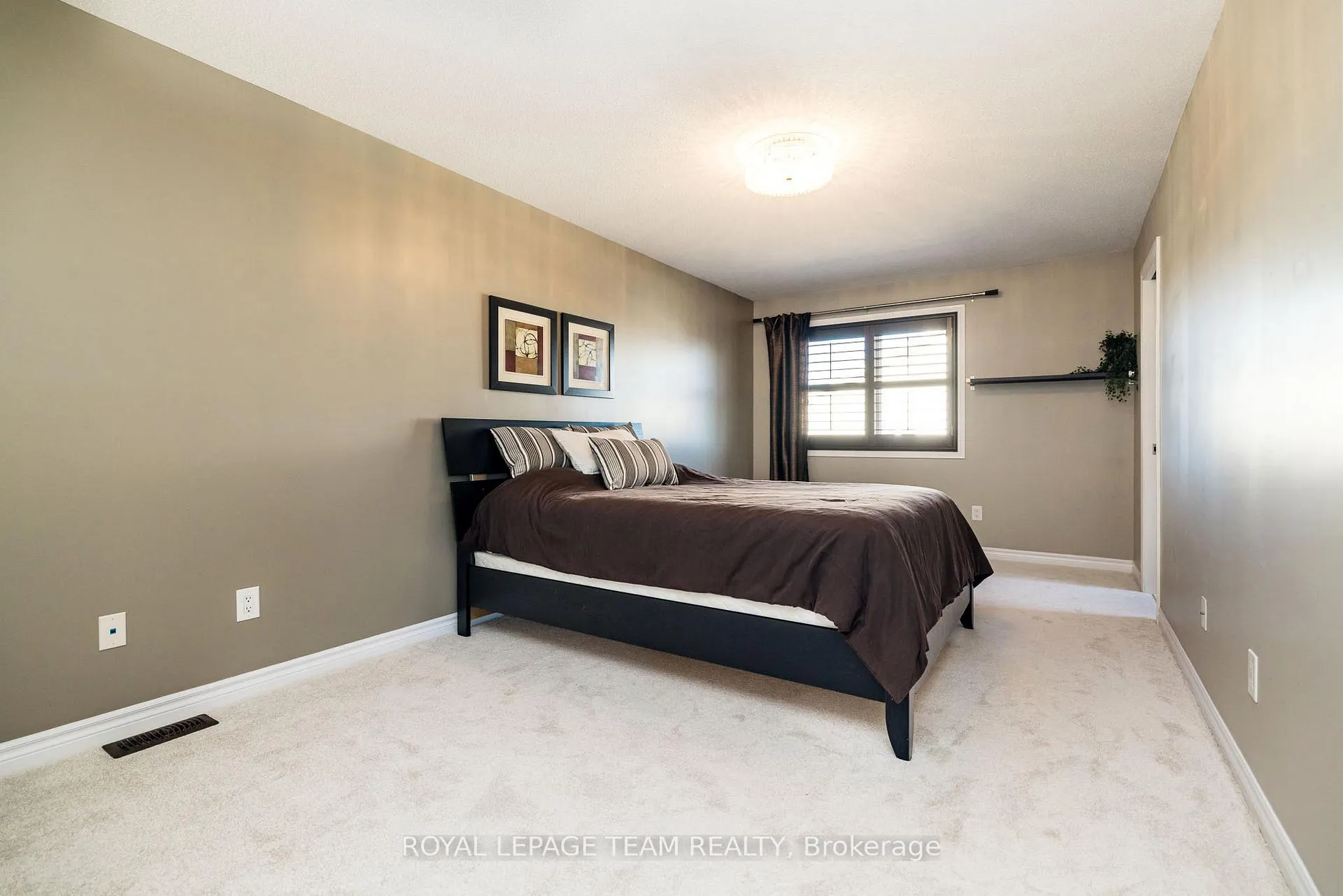 Photo 17 of 542 Remnor Avenue, Ottawa, Kanata - Kanata Lakes/Heritage Hills — HOMEH