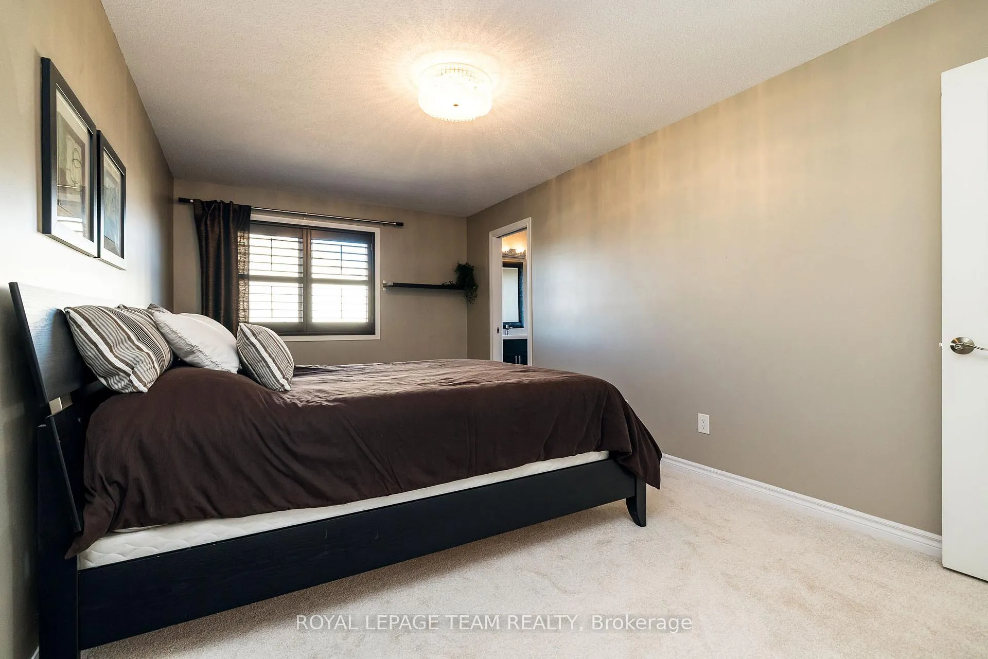 Photo 18 of 542 Remnor Avenue, Ottawa, Kanata - Kanata Lakes/Heritage Hills — HOMEH