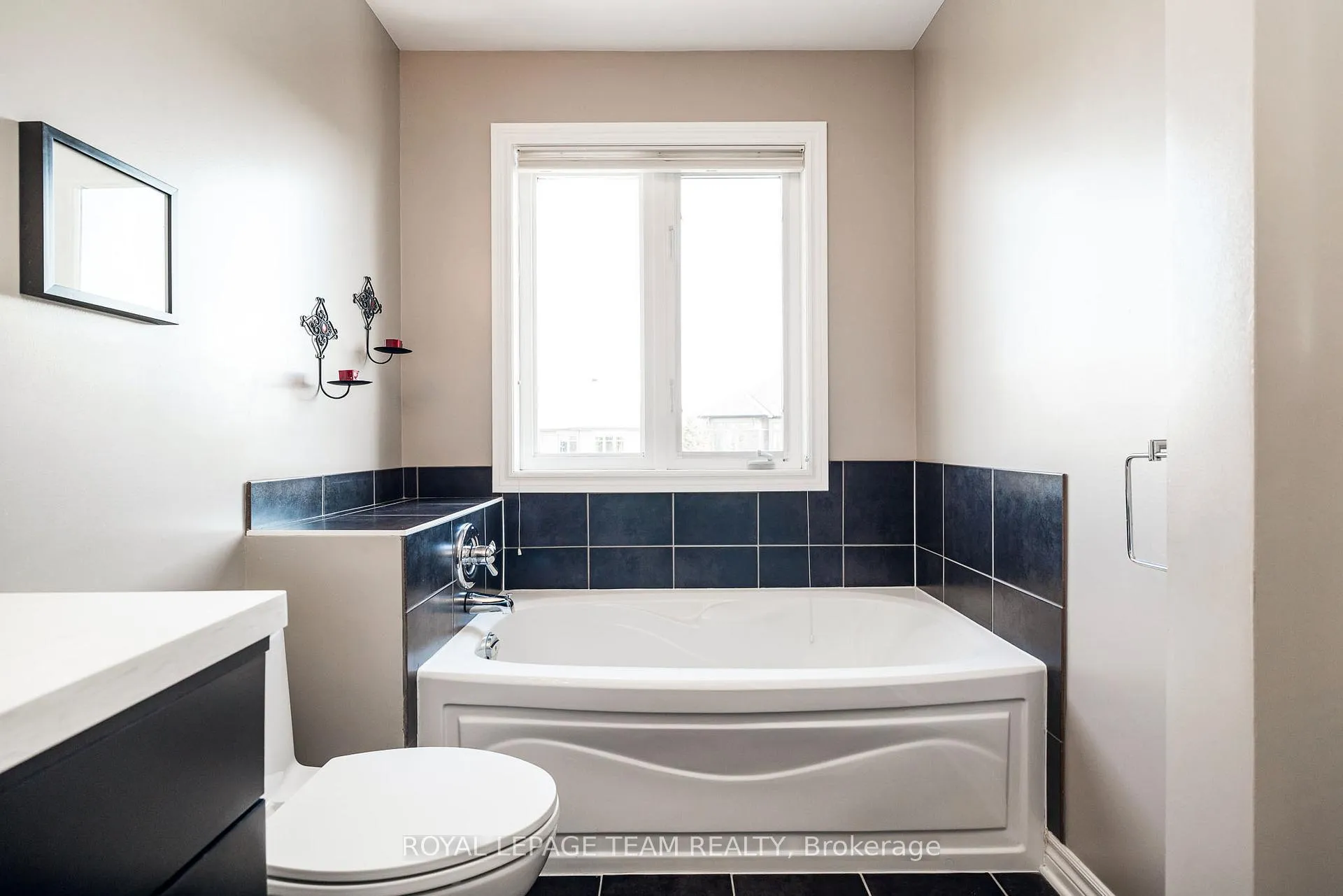 Photo 20 of 542 Remnor Avenue, Ottawa, Kanata - Kanata Lakes/Heritage Hills — HOMEH
