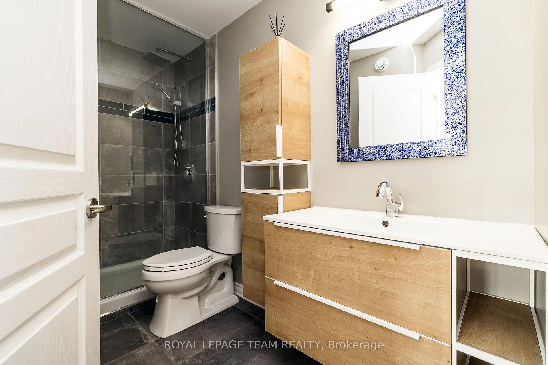 Photo 25 of 542 Remnor Avenue, Ottawa, Kanata - Kanata Lakes/Heritage Hills — HOMEH