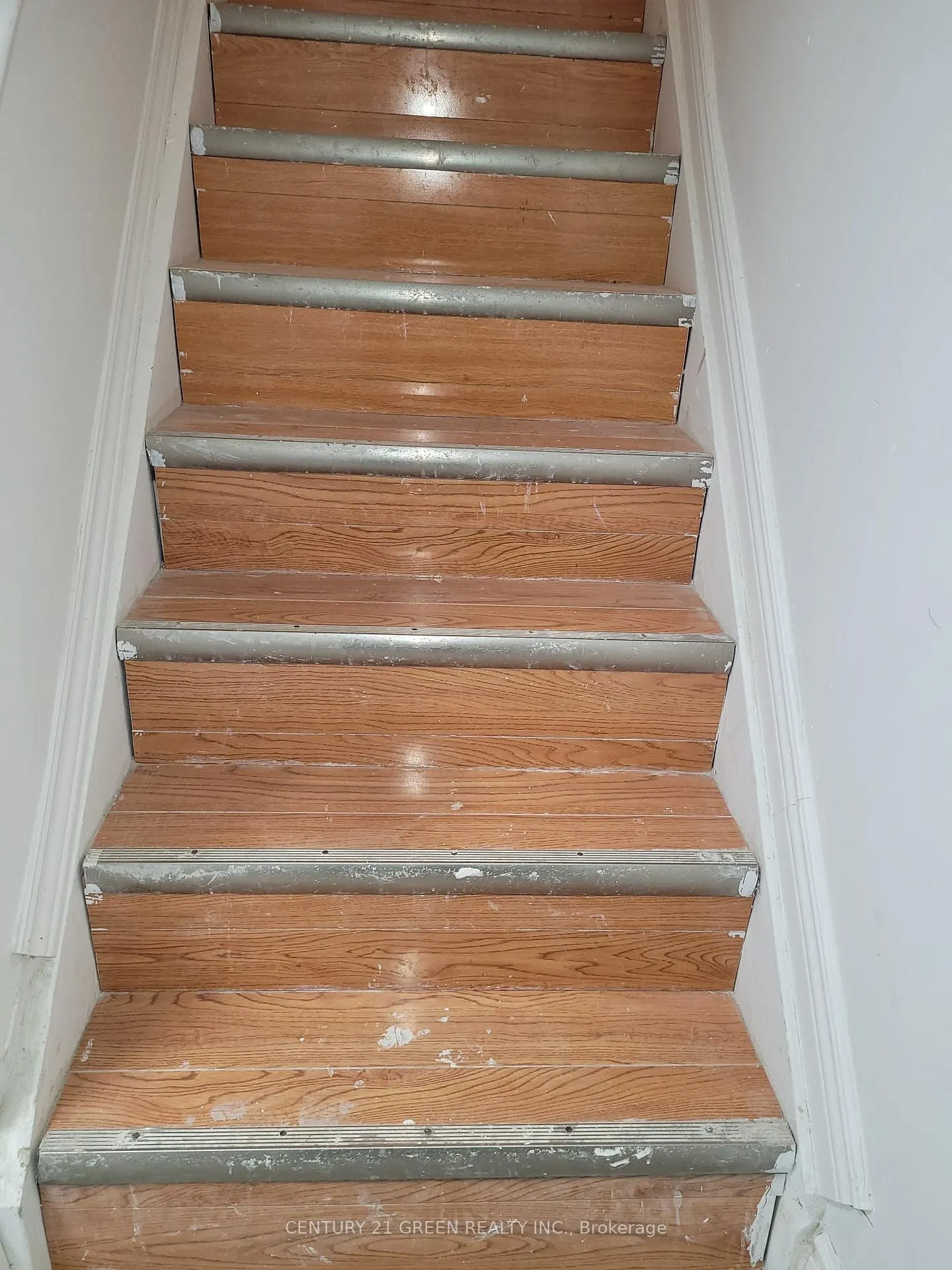 Photo 3 of Unit (Basement), 23 Habitat Square, Brampton, Central Park — HOMEH