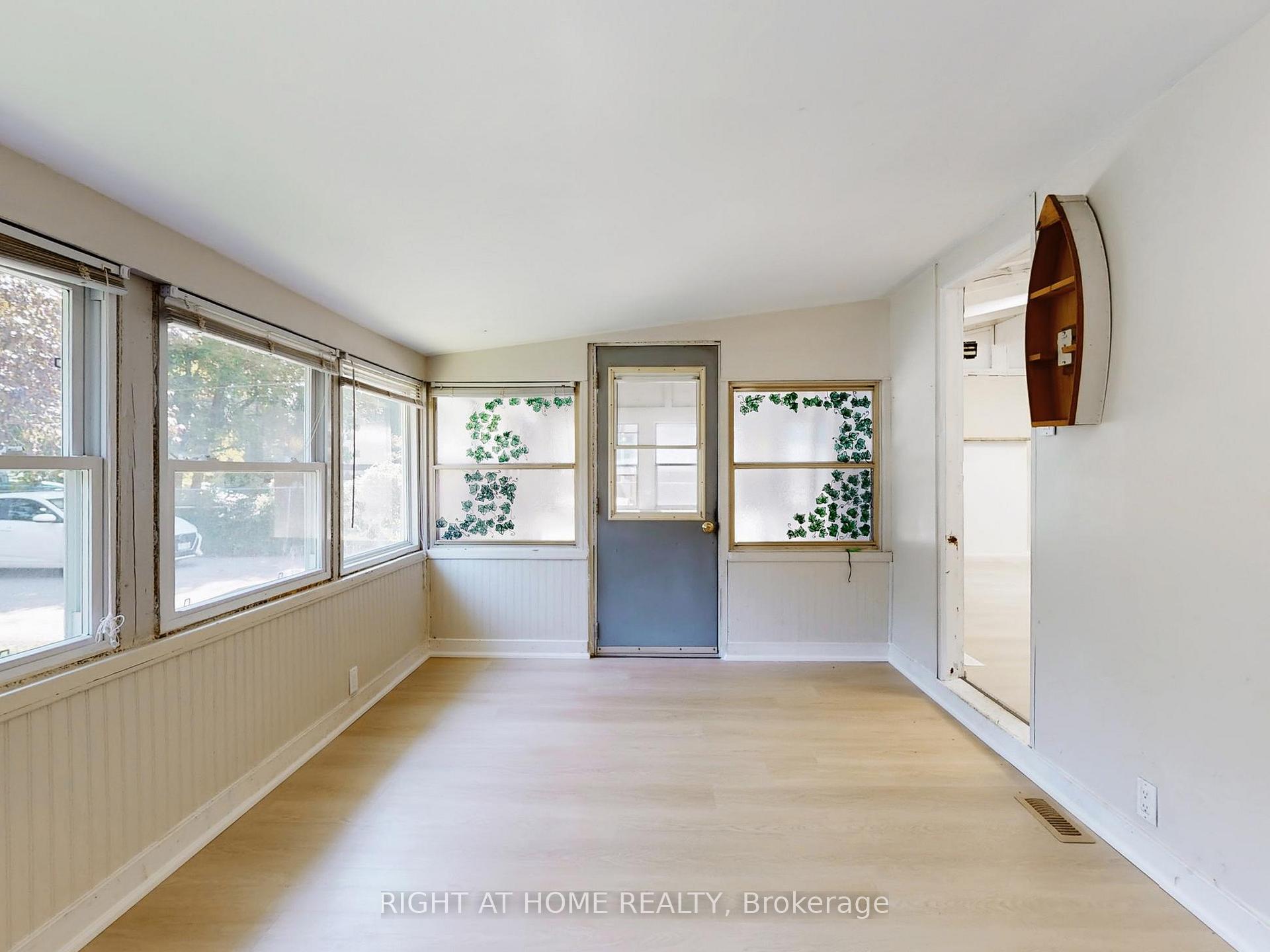 Photo 15 of 822 Pine Avenue, Innisfil, Lefroy — HOMEH