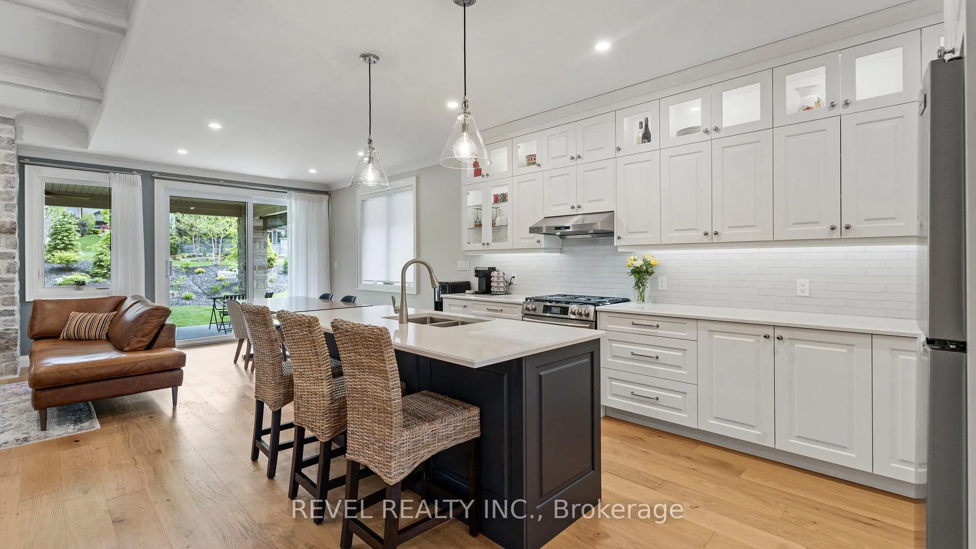 Photo 9 of 52 Beechnut Lane, Norfolk, Port Dover — HOMEH