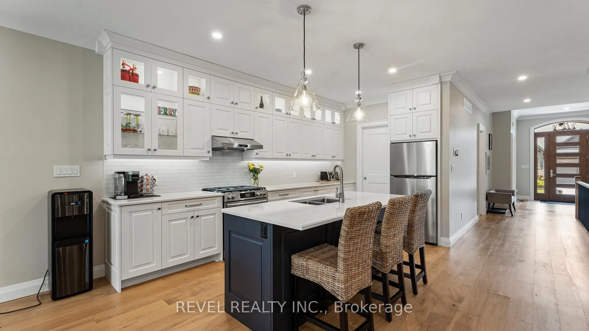Photo 11 of 52 Beechnut Lane, Norfolk, Port Dover — HOMEH