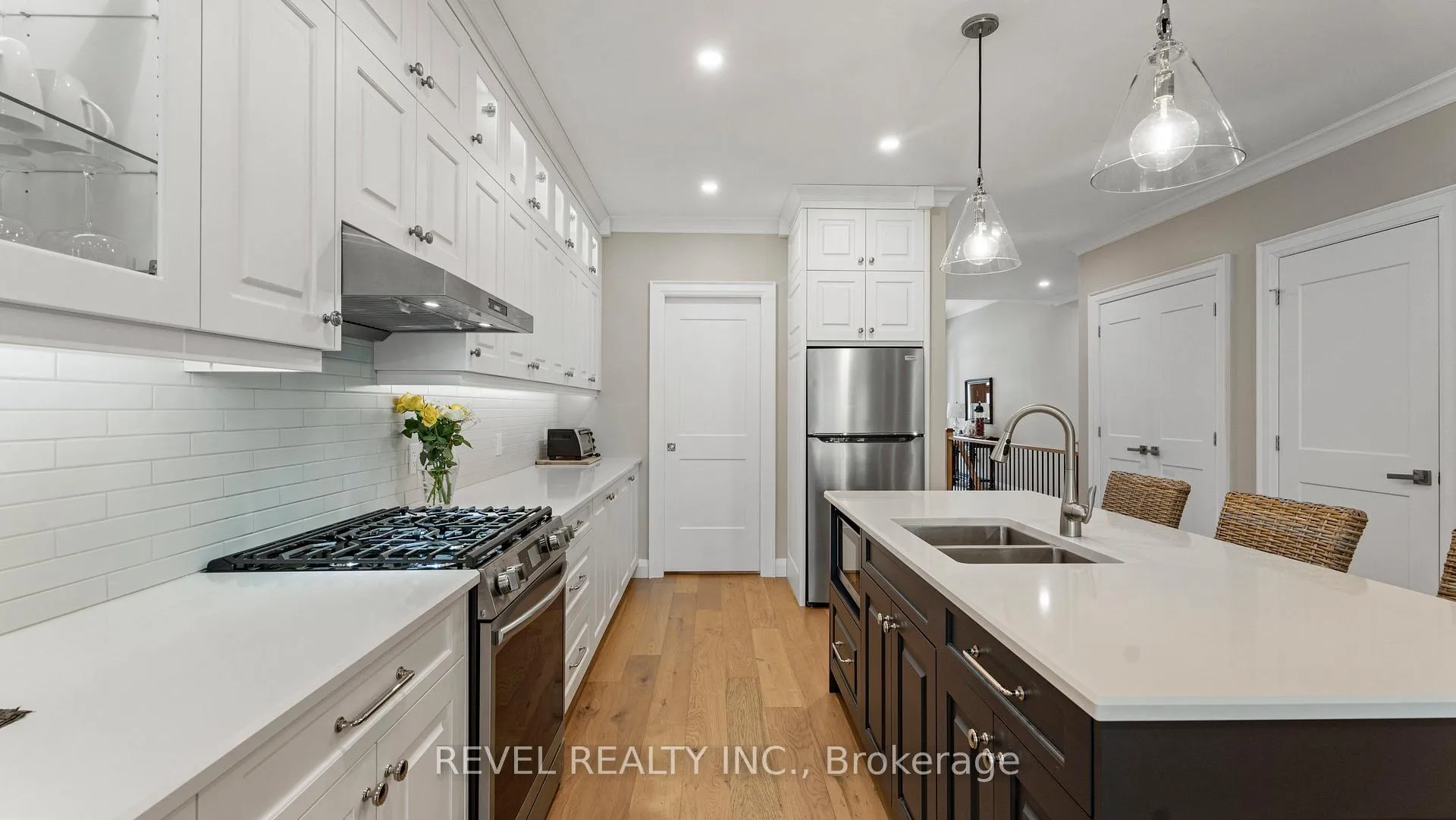 Photo 12 of 52 Beechnut Lane, Norfolk, Port Dover — HOMEH