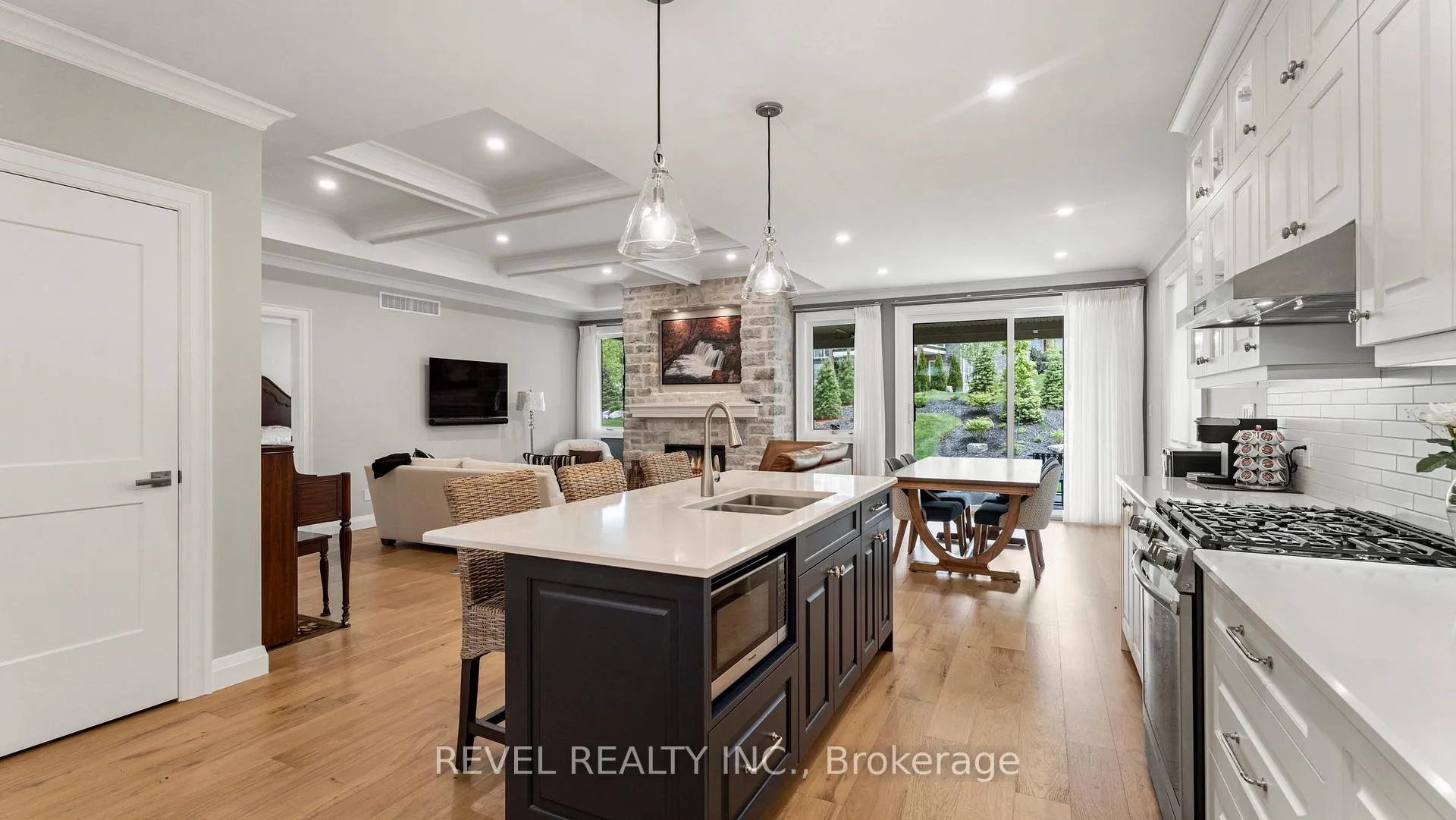Photo 13 of 52 Beechnut Lane, Norfolk, Port Dover — HOMEH