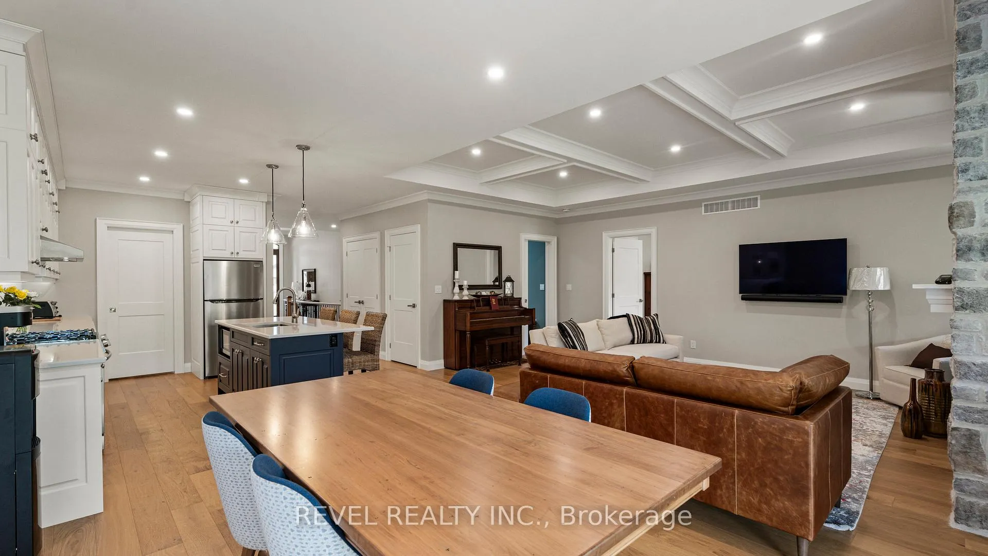 Photo 15 of 52 Beechnut Lane, Norfolk, Port Dover — HOMEH