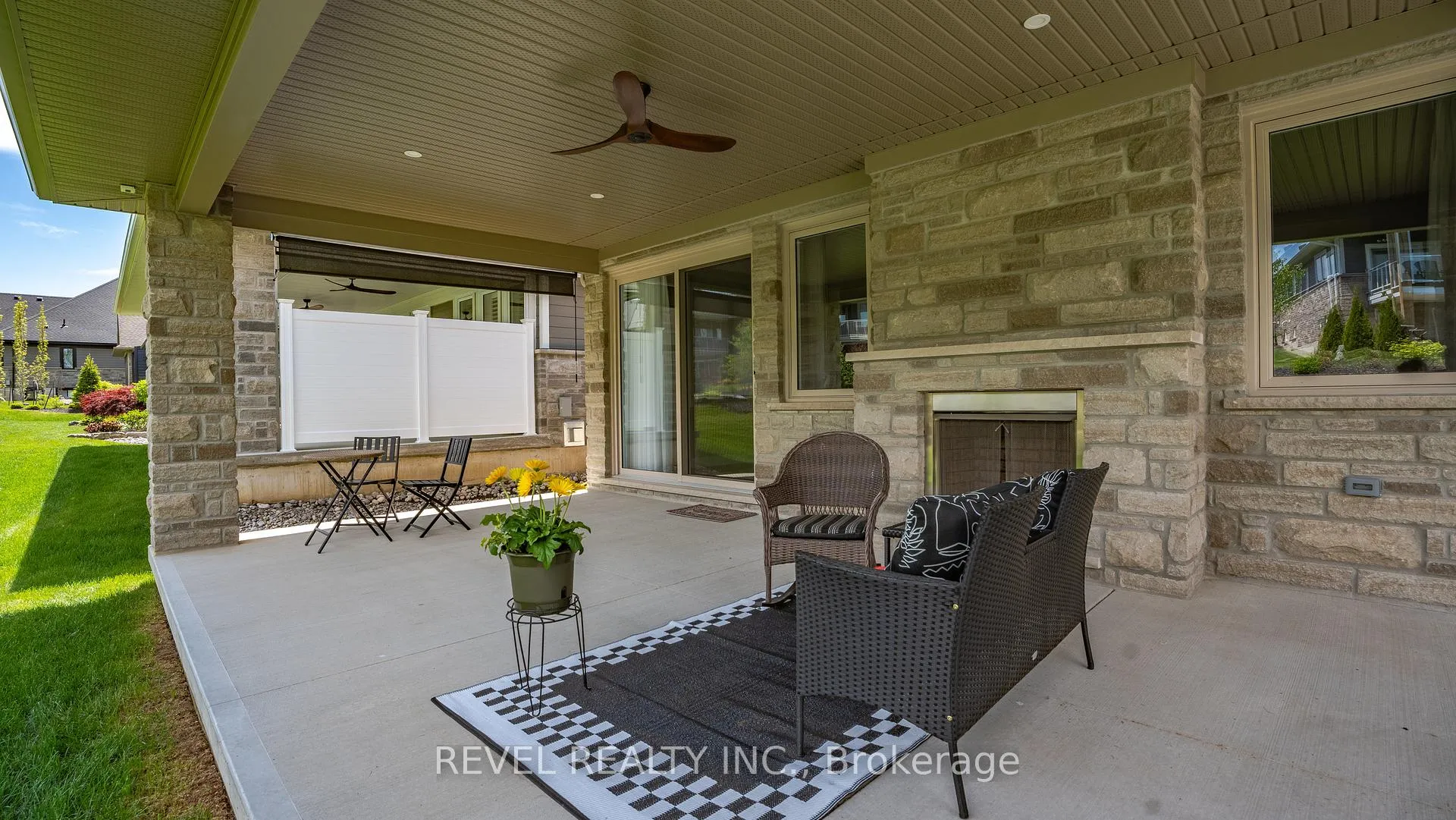 Photo 35 of 52 Beechnut Lane, Norfolk, Port Dover — HOMEH