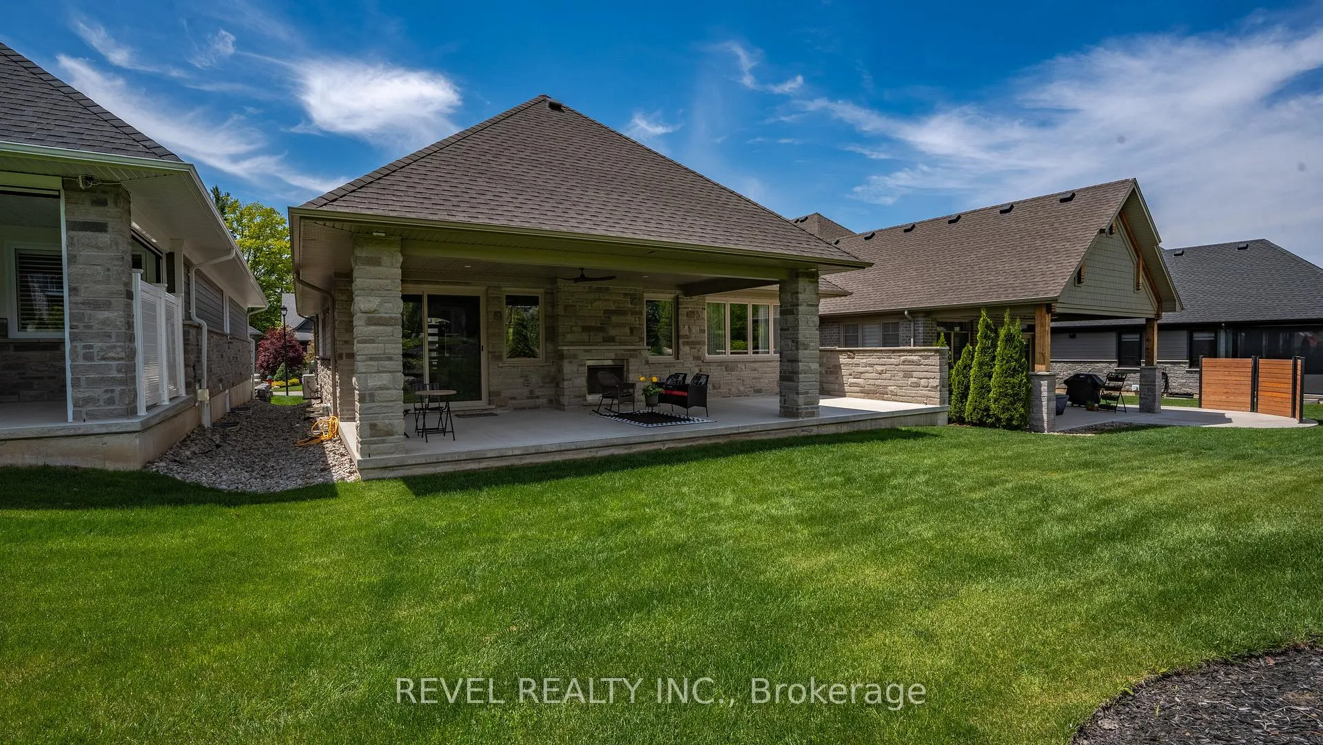 Photo 40 of 52 Beechnut Lane, Norfolk, Port Dover — HOMEH