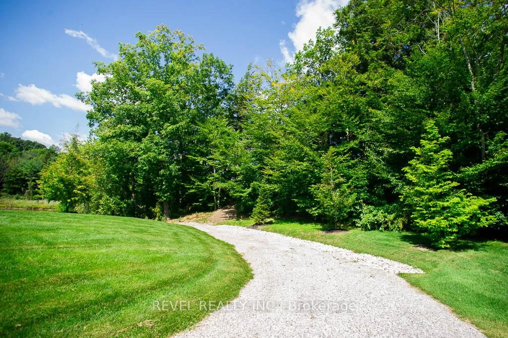 Photo 42 of 52 Beechnut Lane, Norfolk, Port Dover — HOMEH