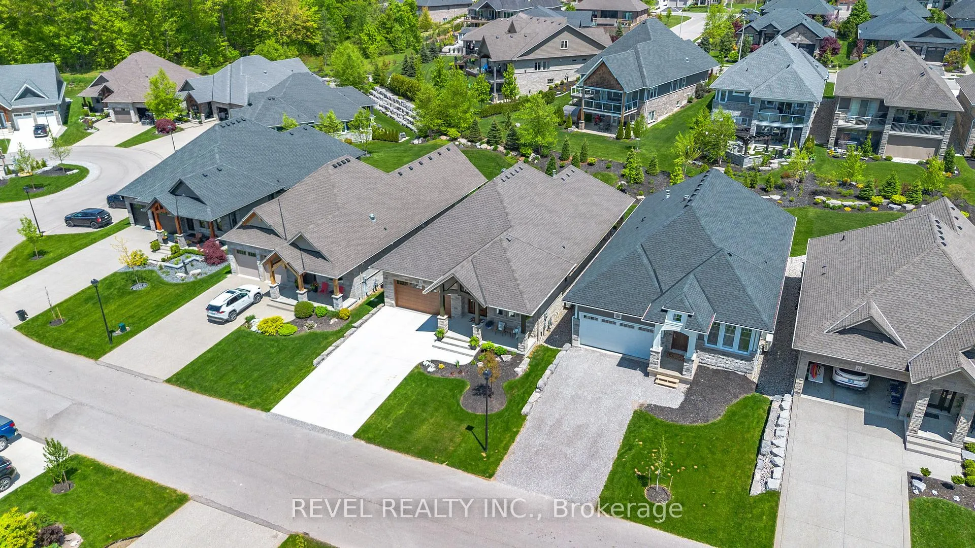 Photo 50 of 52 Beechnut Lane, Norfolk, Port Dover — HOMEH