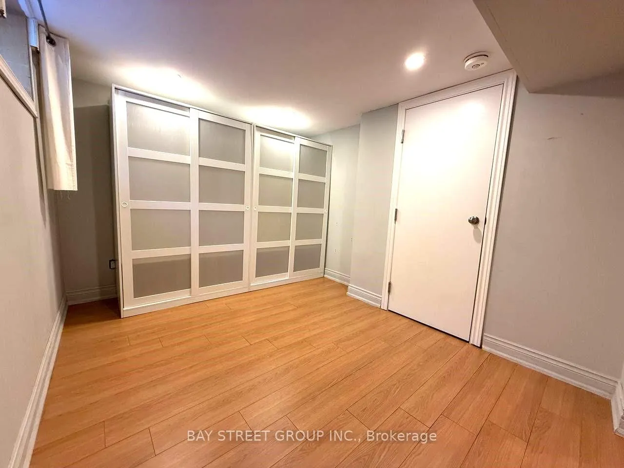 Photo 5 of Unit BASEMENT, 44 Holswade Rd, Scarborough, Clairlea-Birchmount — HOMEH
