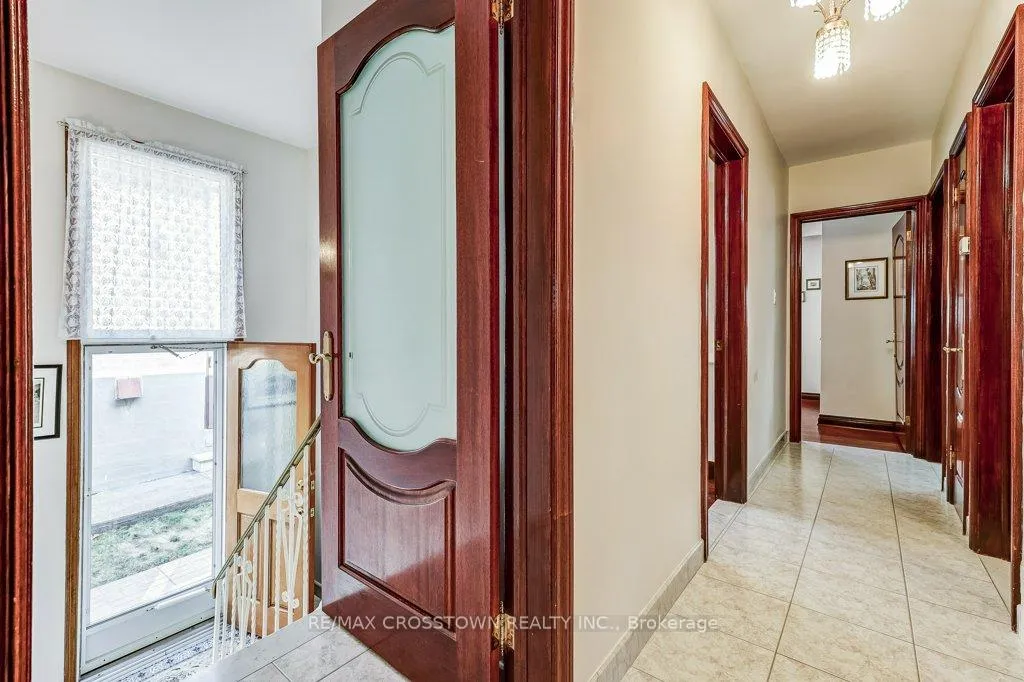 Photo 27 of 25 Rockbank Crescent, North York, Humberlea-Pelmo Park — HOMEH