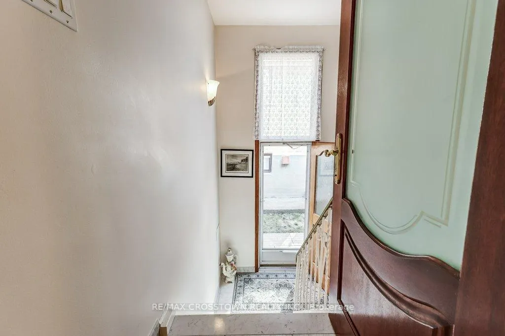 Photo 28 of 25 Rockbank Crescent, North York, Humberlea-Pelmo Park — HOMEH