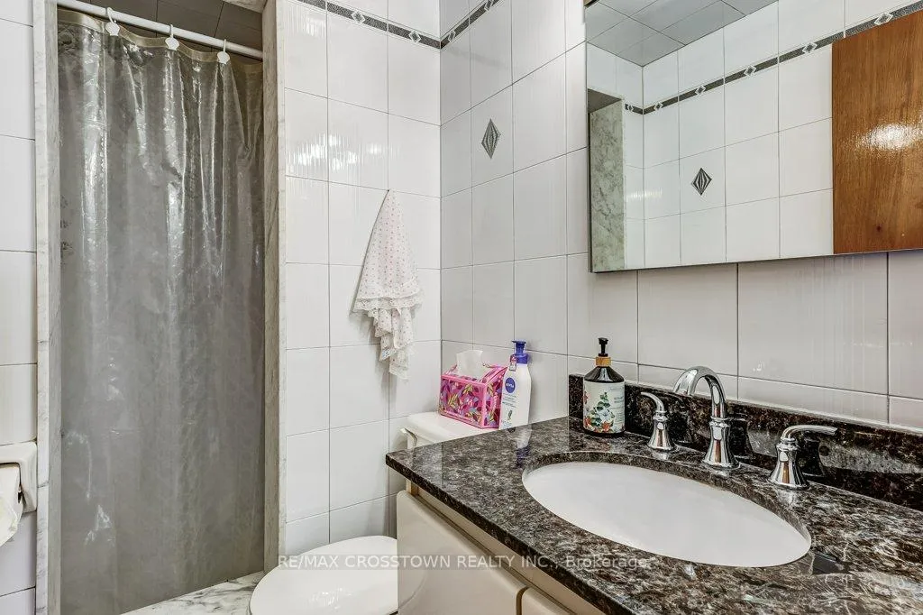 Photo 33 of 25 Rockbank Crescent, North York, Humberlea-Pelmo Park — HOMEH