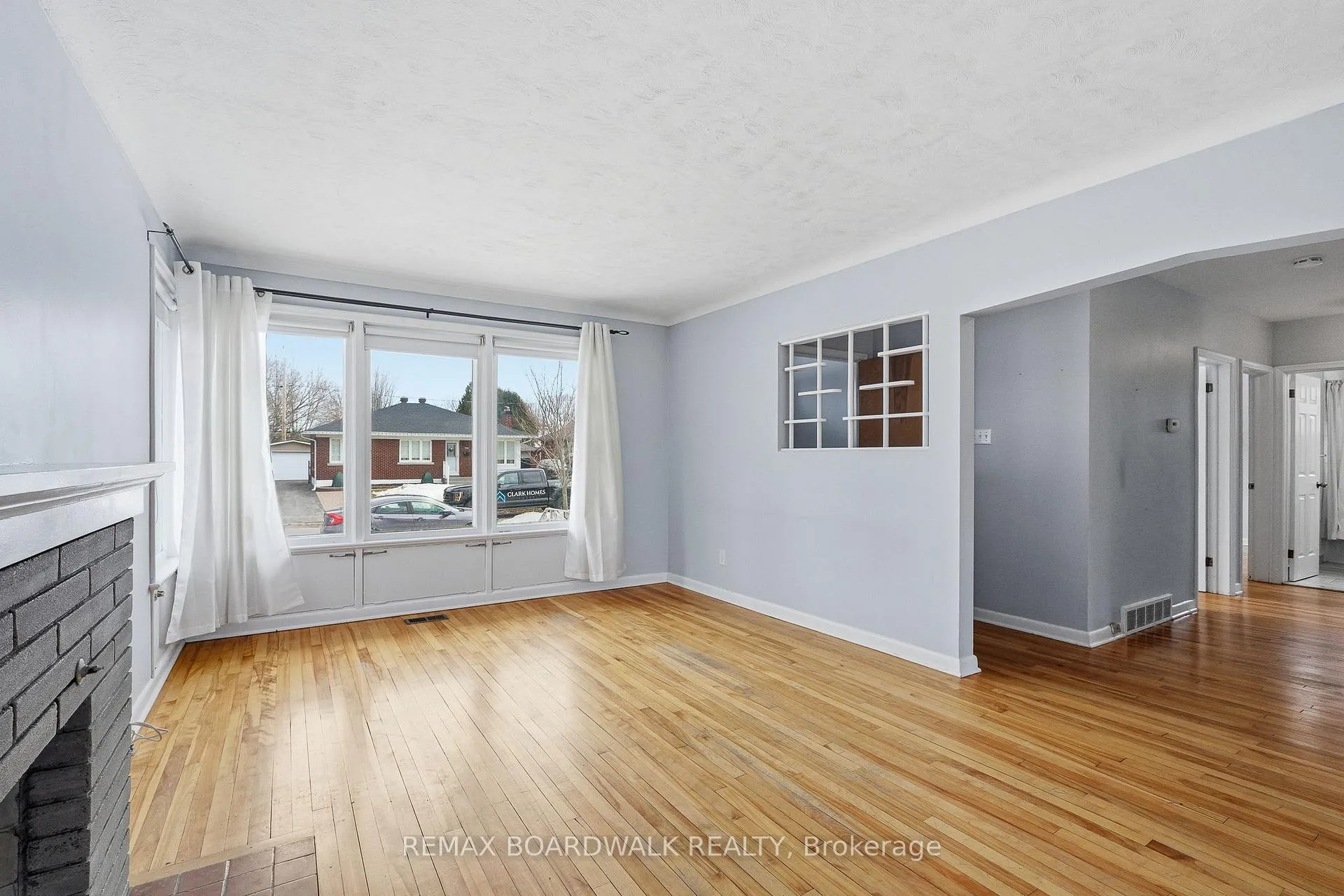 Photo 6 of 1106 Checkers Road, Ottawa, Bel Air Park — HOMEH