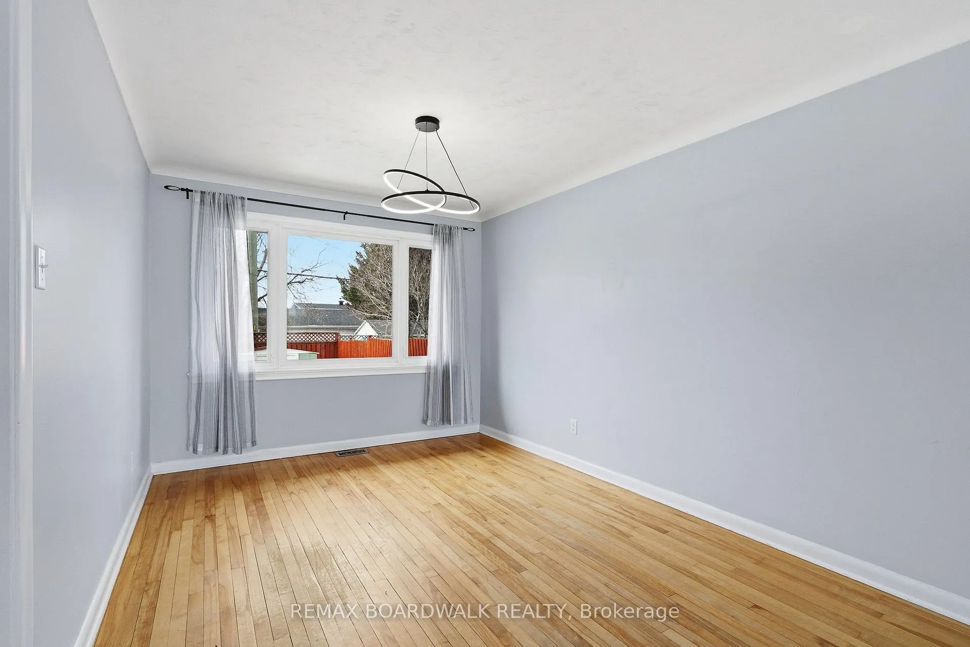 Photo 9 of 1106 Checkers Road, Ottawa, Bel Air Park — HOMEH