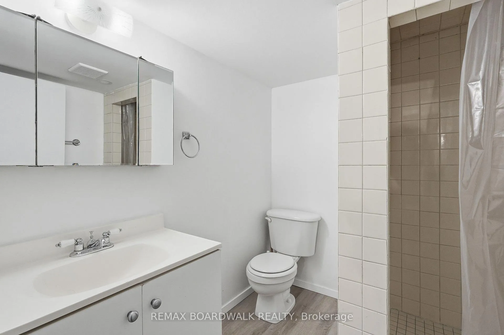 Photo 22 of 1106 Checkers Road, Ottawa, Bel Air Park — HOMEH