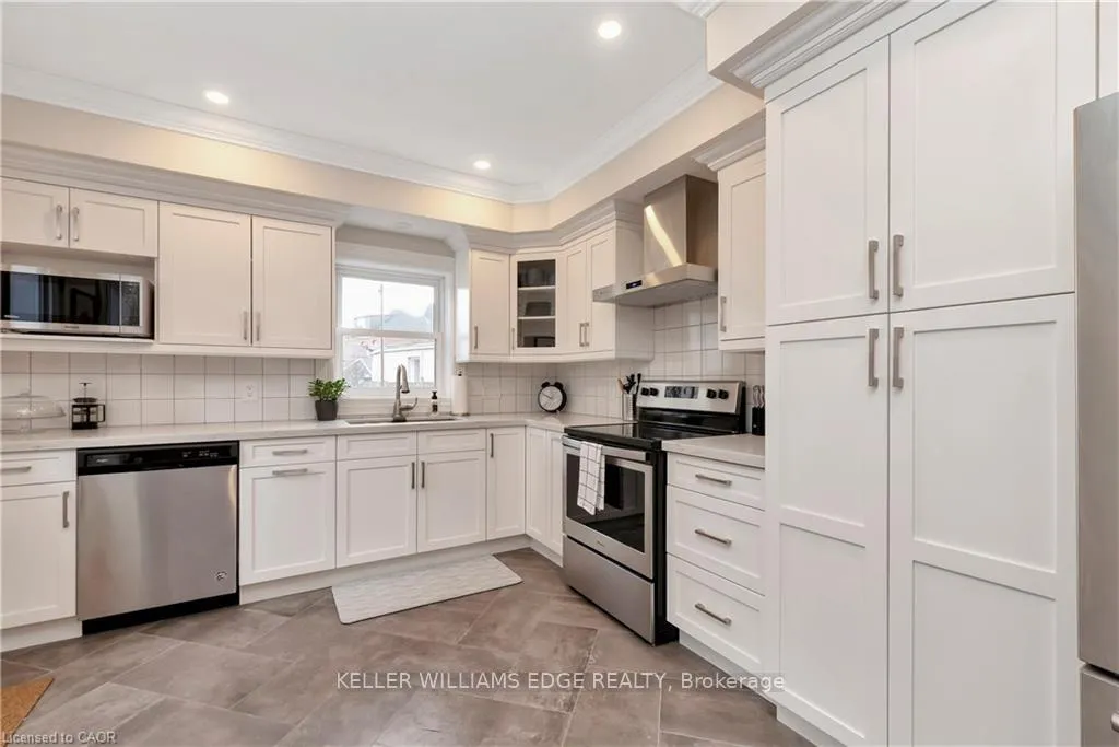 Photo 17 of 232 Bay Street N, Hamilton, Central — HOMEH