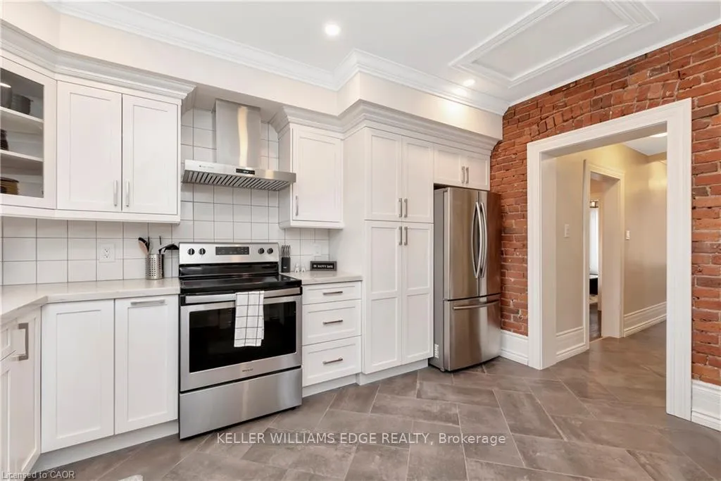 Photo 19 of 232 Bay Street N, Hamilton, Central — HOMEH