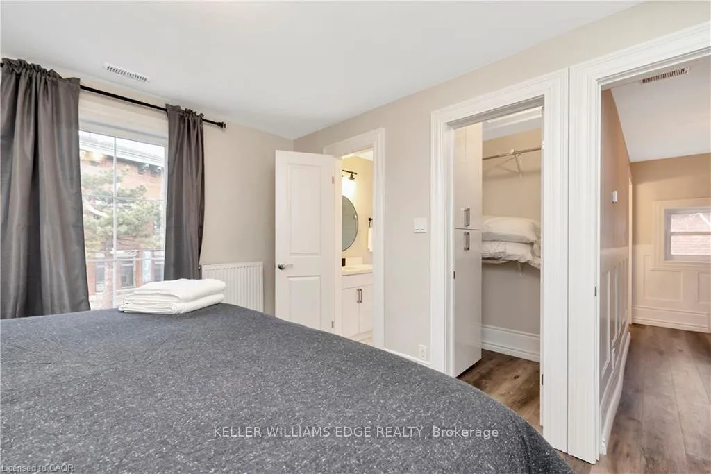 Photo 22 of 232 Bay Street N, Hamilton, Central — HOMEH
