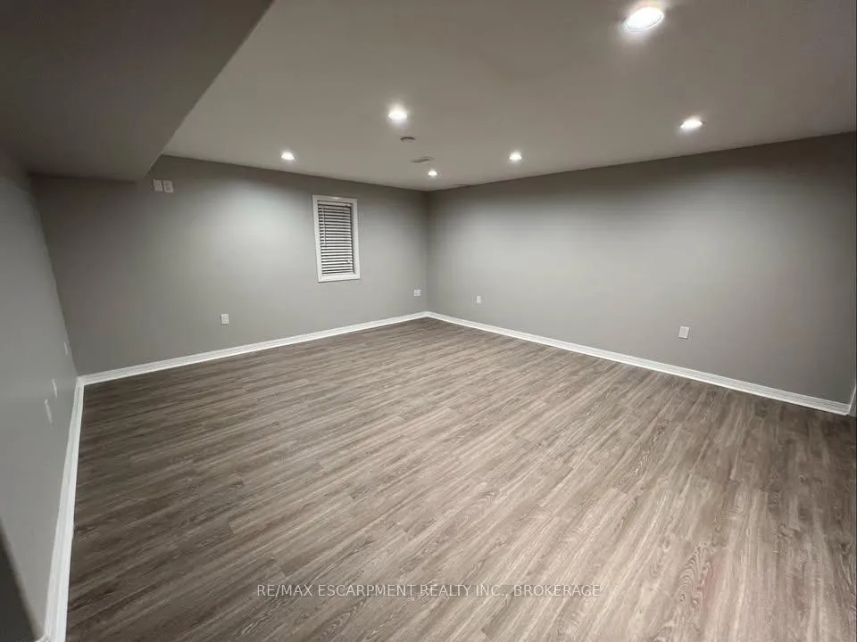 Photo 7 of Unit Lower, 205 Dorchester Drive, Grimsby, Grimsby East — HOMEH