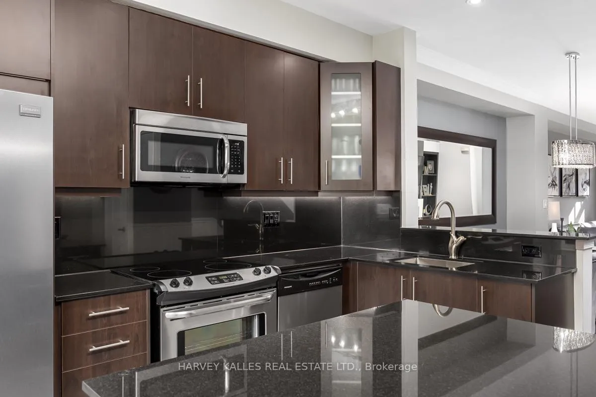 Photo 14 of 16 Powseland Crescent, Vaughan, West Woodbridge — HOMEH