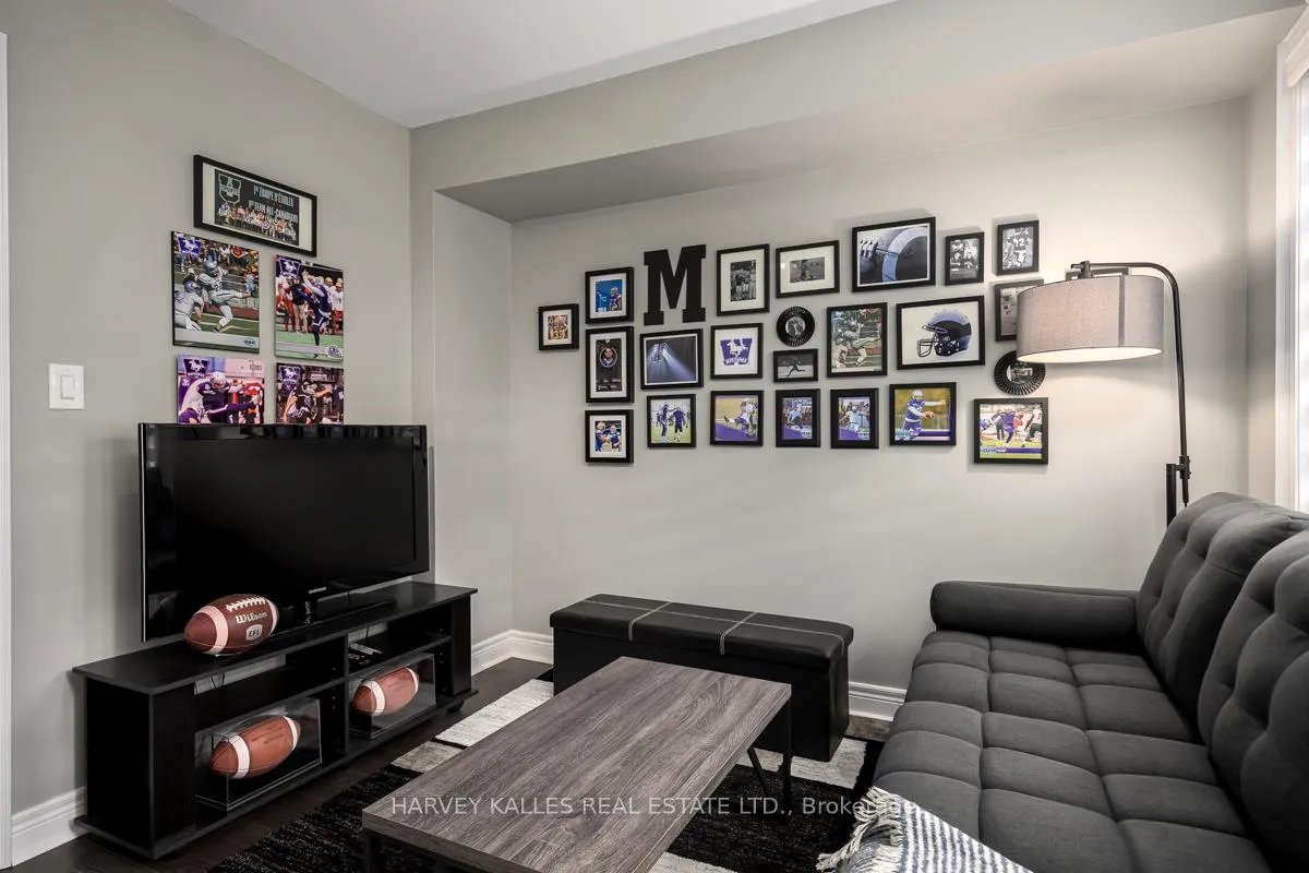 Photo 28 of 16 Powseland Crescent, Vaughan, West Woodbridge — HOMEH