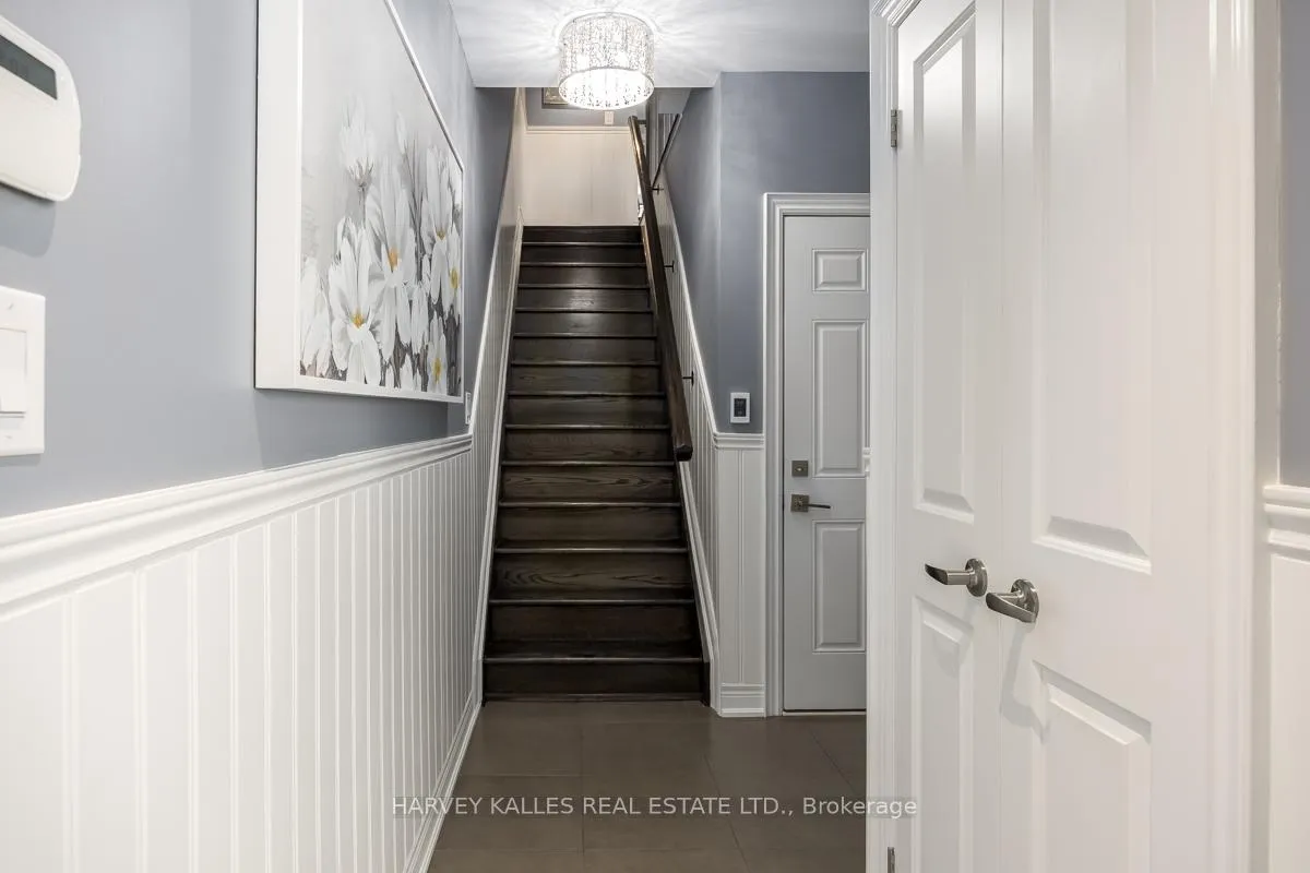 Photo 33 of 16 Powseland Crescent, Vaughan, West Woodbridge — HOMEH