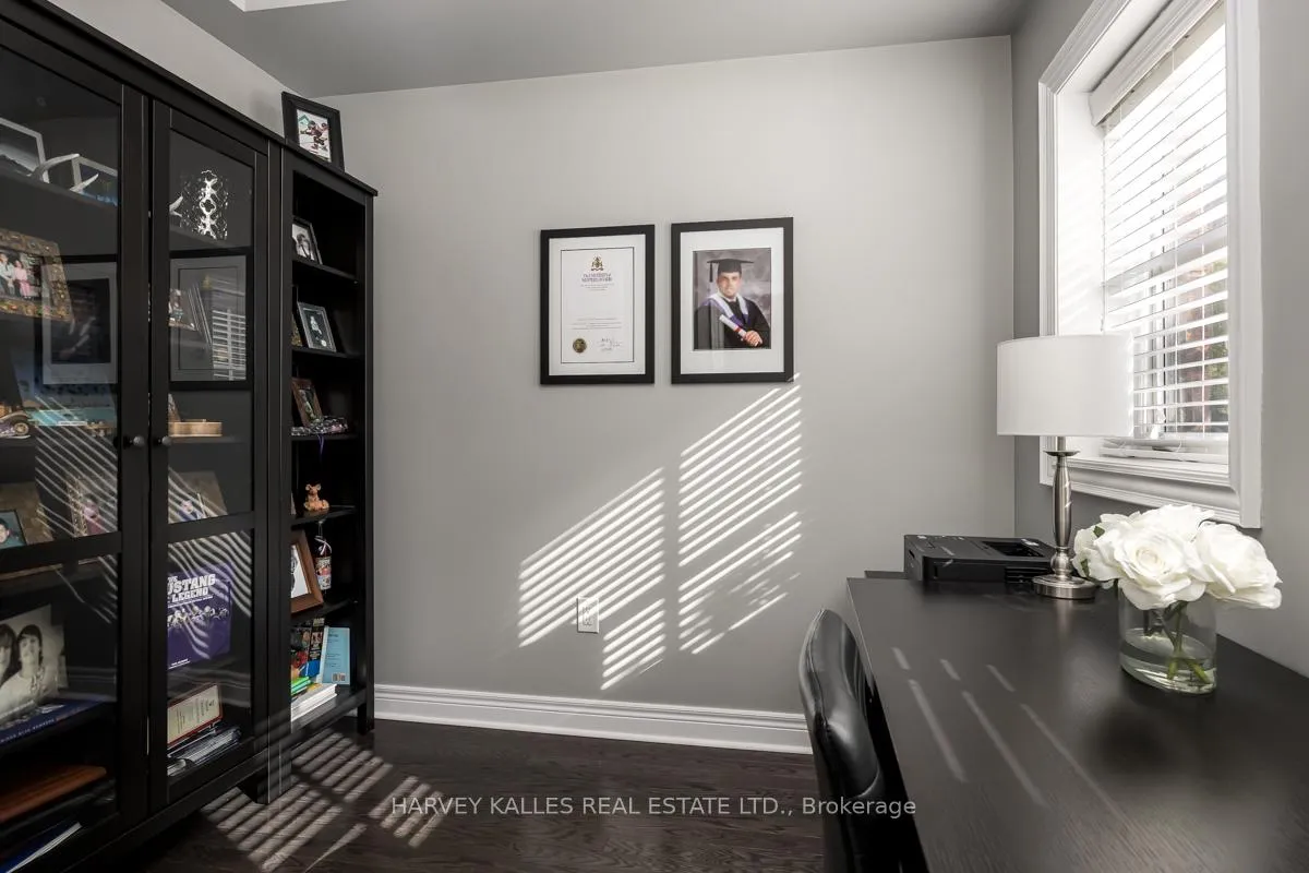 Photo 34 of 16 Powseland Crescent, Vaughan, West Woodbridge — HOMEH