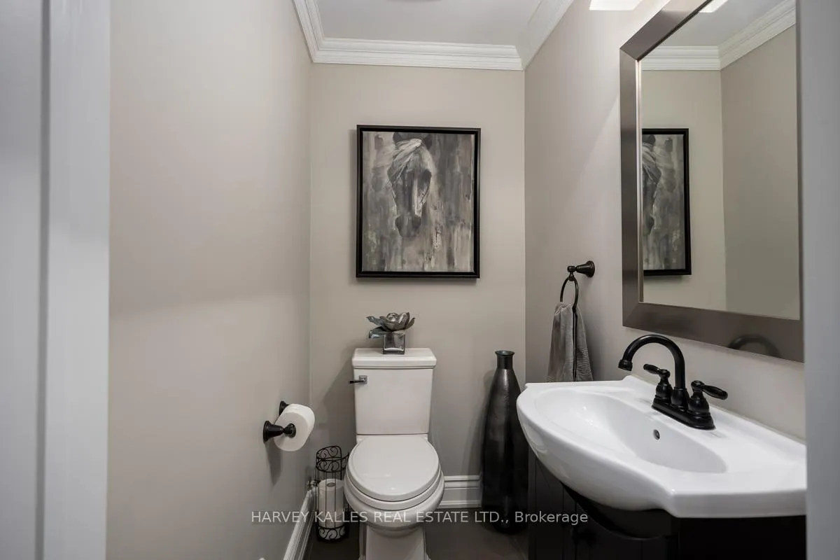 Photo 36 of 16 Powseland Crescent, Vaughan, West Woodbridge — HOMEH
