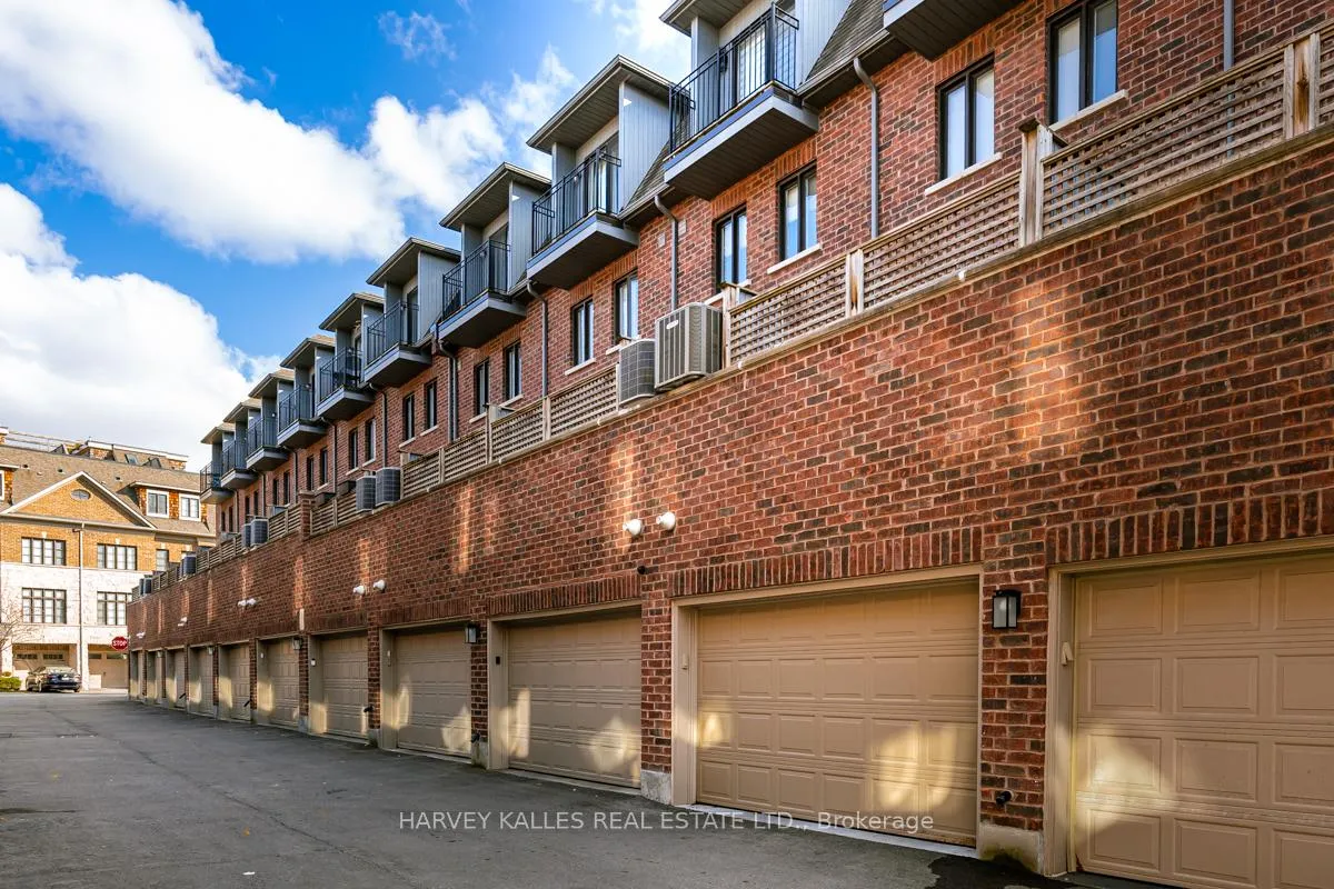 Photo 42 of 16 Powseland Crescent, Vaughan, West Woodbridge — HOMEH