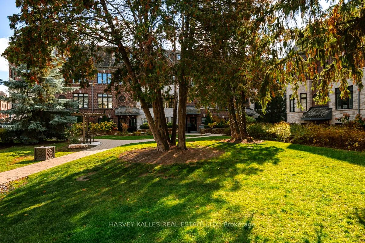 Photo 45 of 16 Powseland Crescent, Vaughan, West Woodbridge — HOMEH