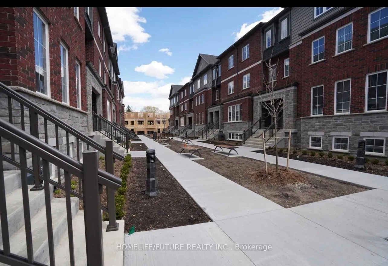 Photo 3 of Unit 70, 445 Ontario Street S, Milton, Timberlea — HOMEH