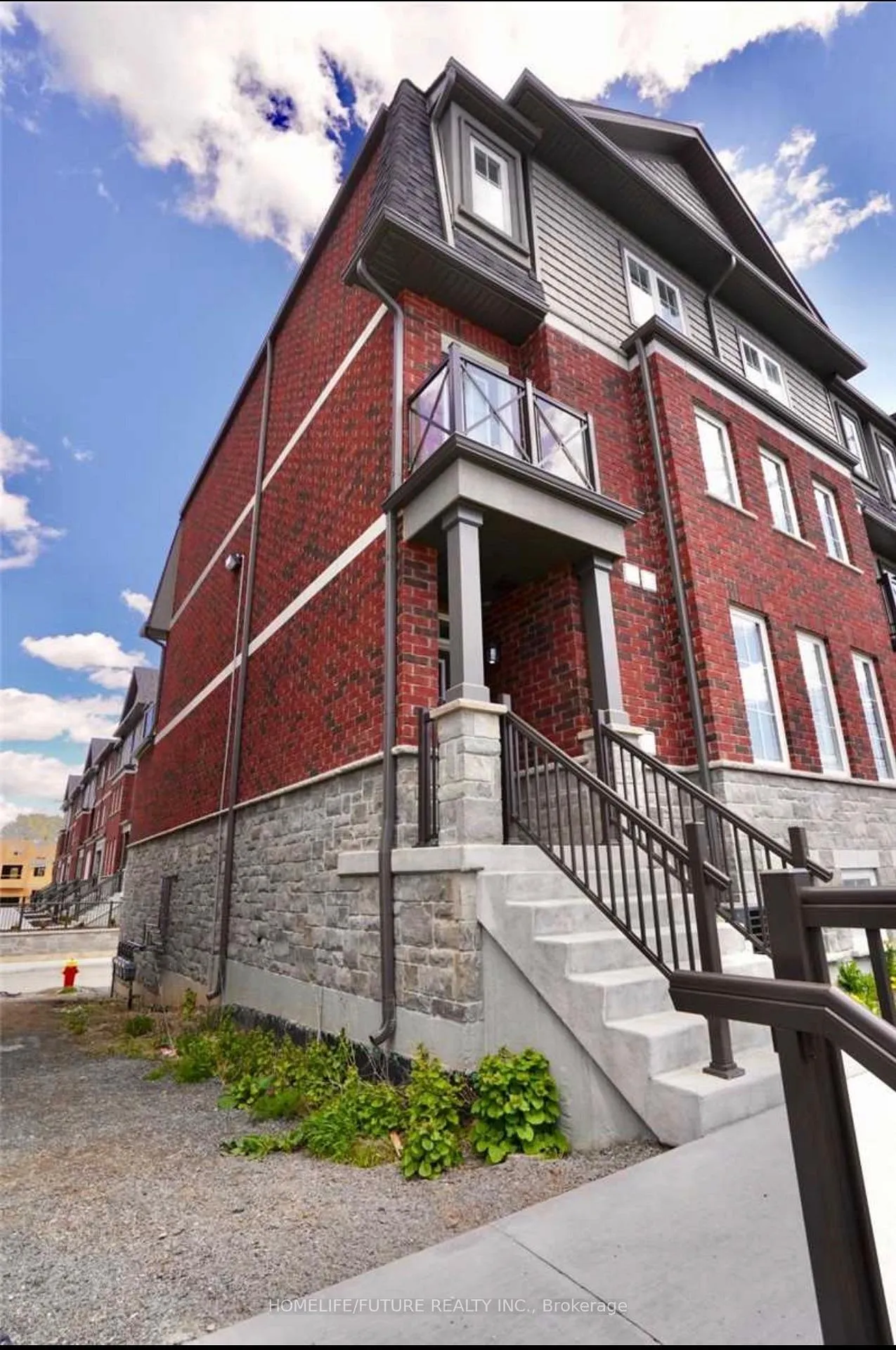 Photo 4 of Unit 70, 445 Ontario Street S, Milton, Timberlea — HOMEH