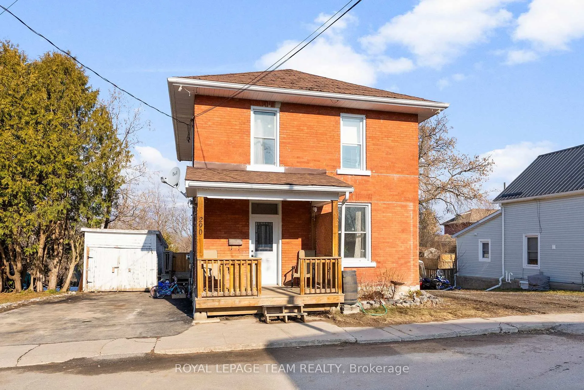 Photo 1 of 290 Thompson Avenue, Renfrew — HOMEH