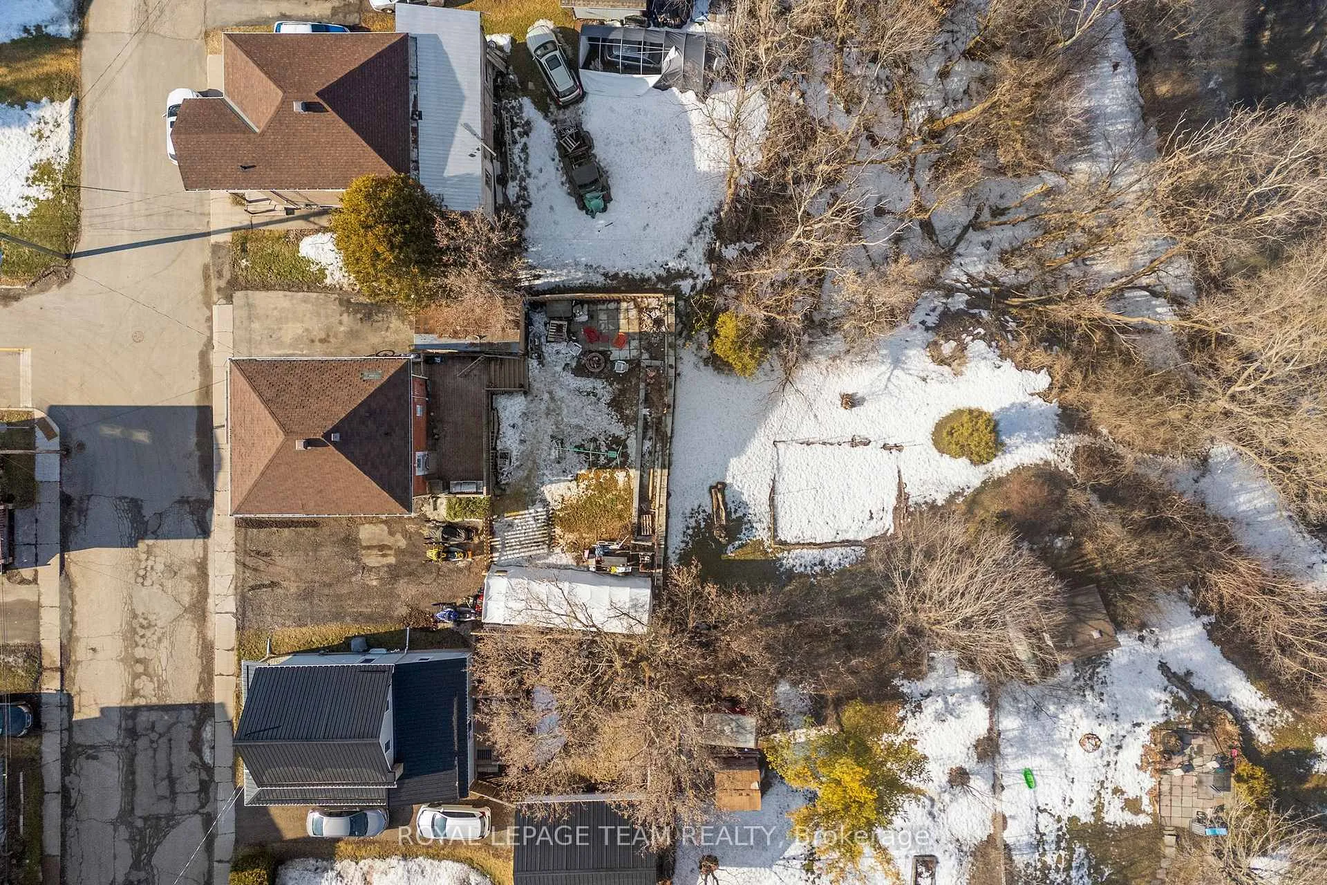 Photo 25 of 290 Thompson Avenue, Renfrew — HOMEH