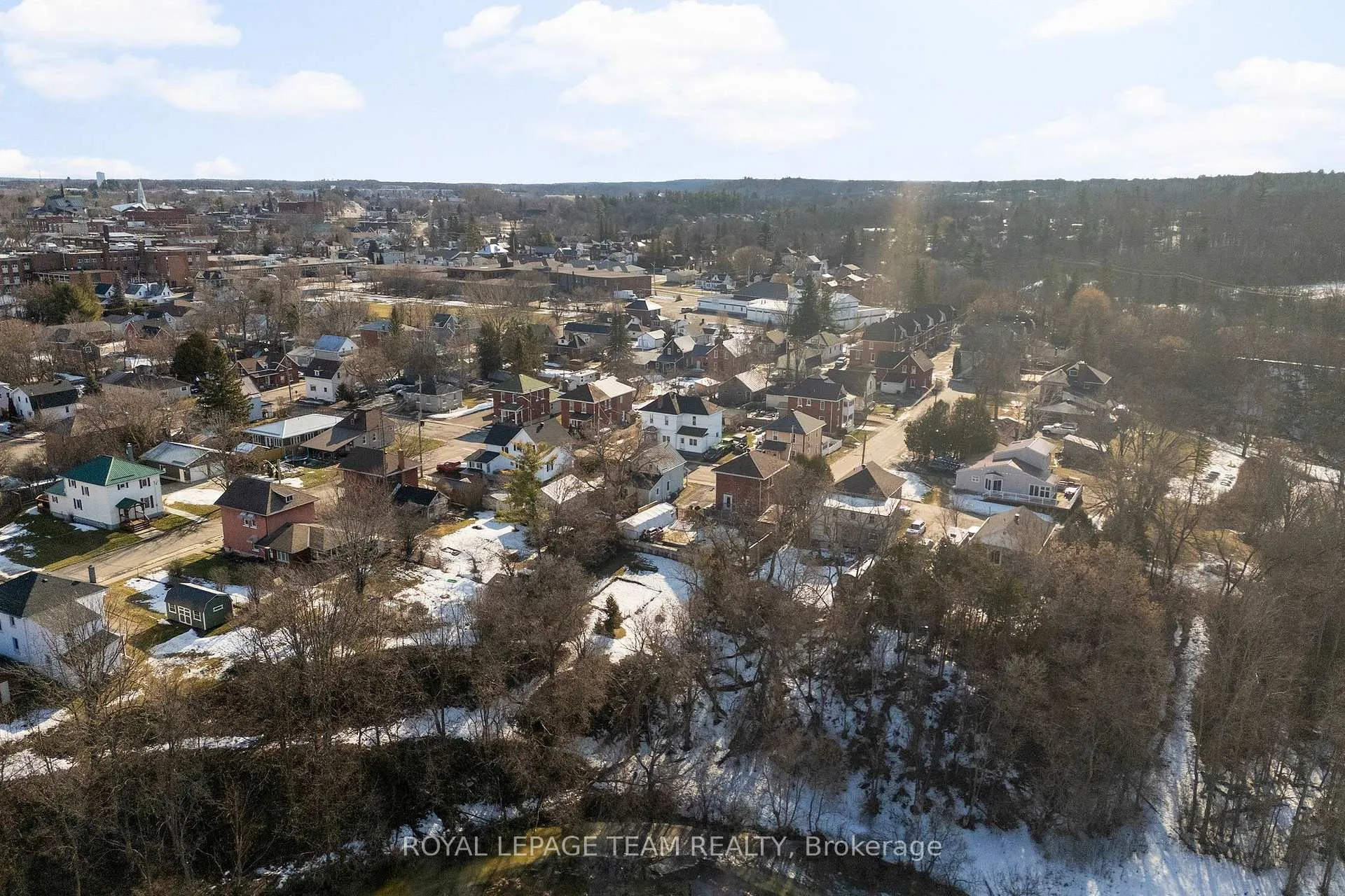 Photo 27 of 290 Thompson Avenue, Renfrew — HOMEH