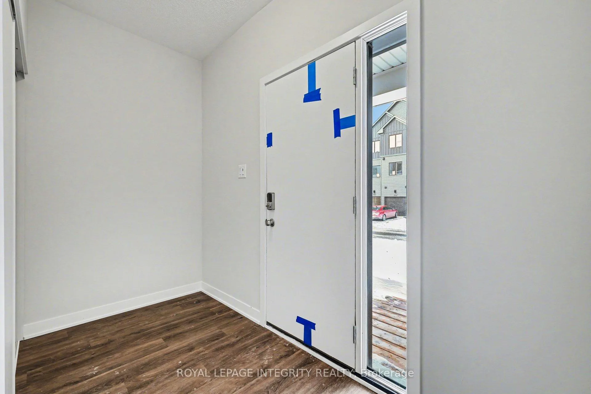 Photo 3 of 808 Demulcent Lane, Ottawa, Kanata - Rural Kanata (Central) — HOMEH