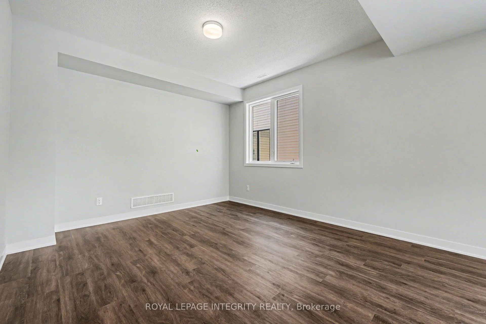 Photo 5 of 808 Demulcent Lane, Ottawa, Kanata - Rural Kanata (Central) — HOMEH