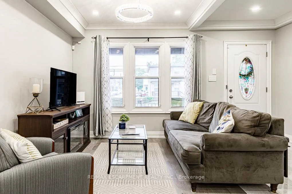 Photo 6 of 67 Gage Avenue N, Hamilton, Stipley — HOMEH