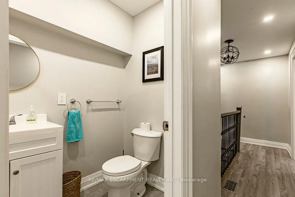 Photo 20 of 67 Gage Avenue N, Hamilton, Stipley — HOMEH