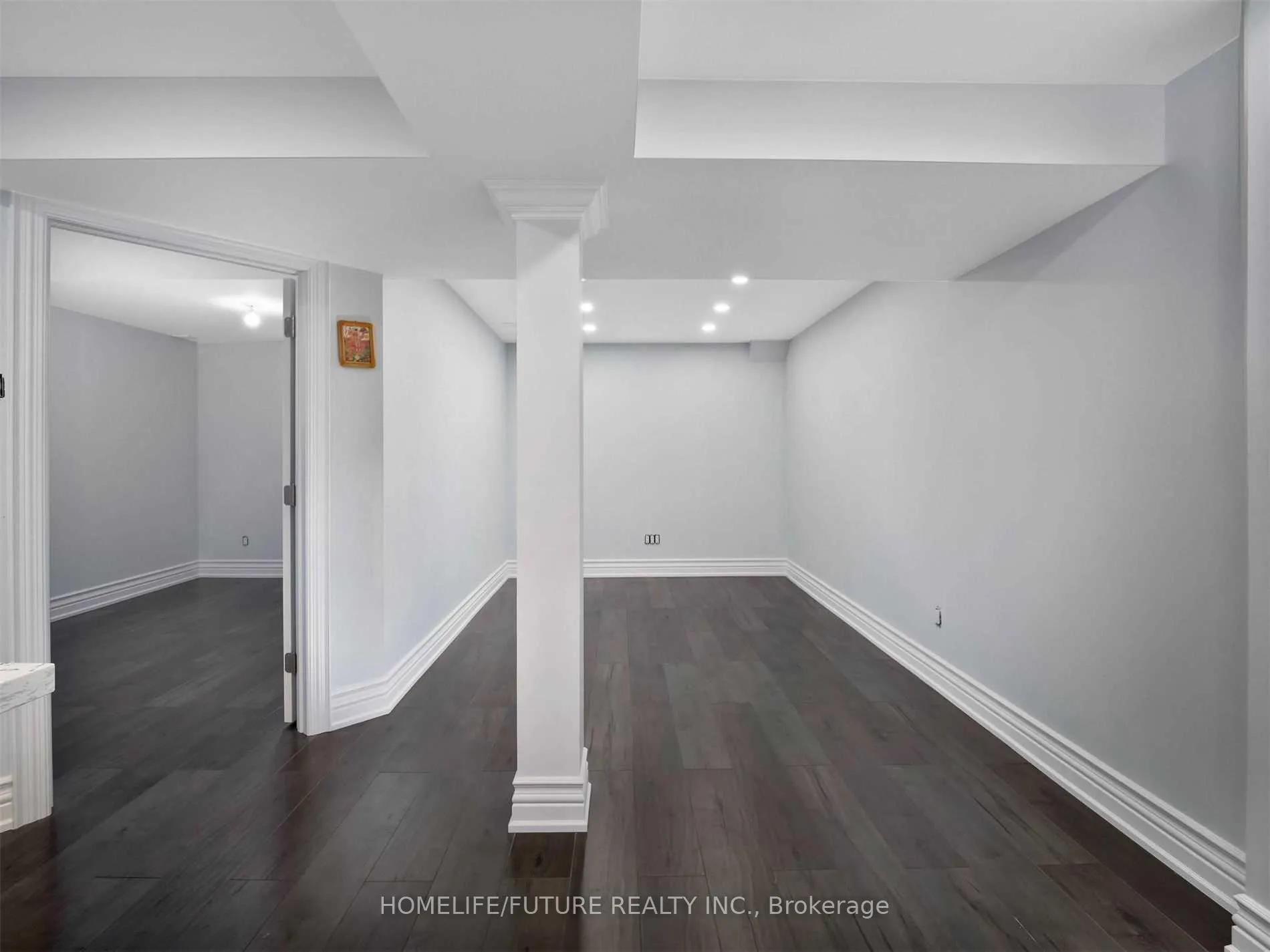 Photo 17 of 33 Retreat Boulevard, Vaughan, Vellore Village — HOMEH