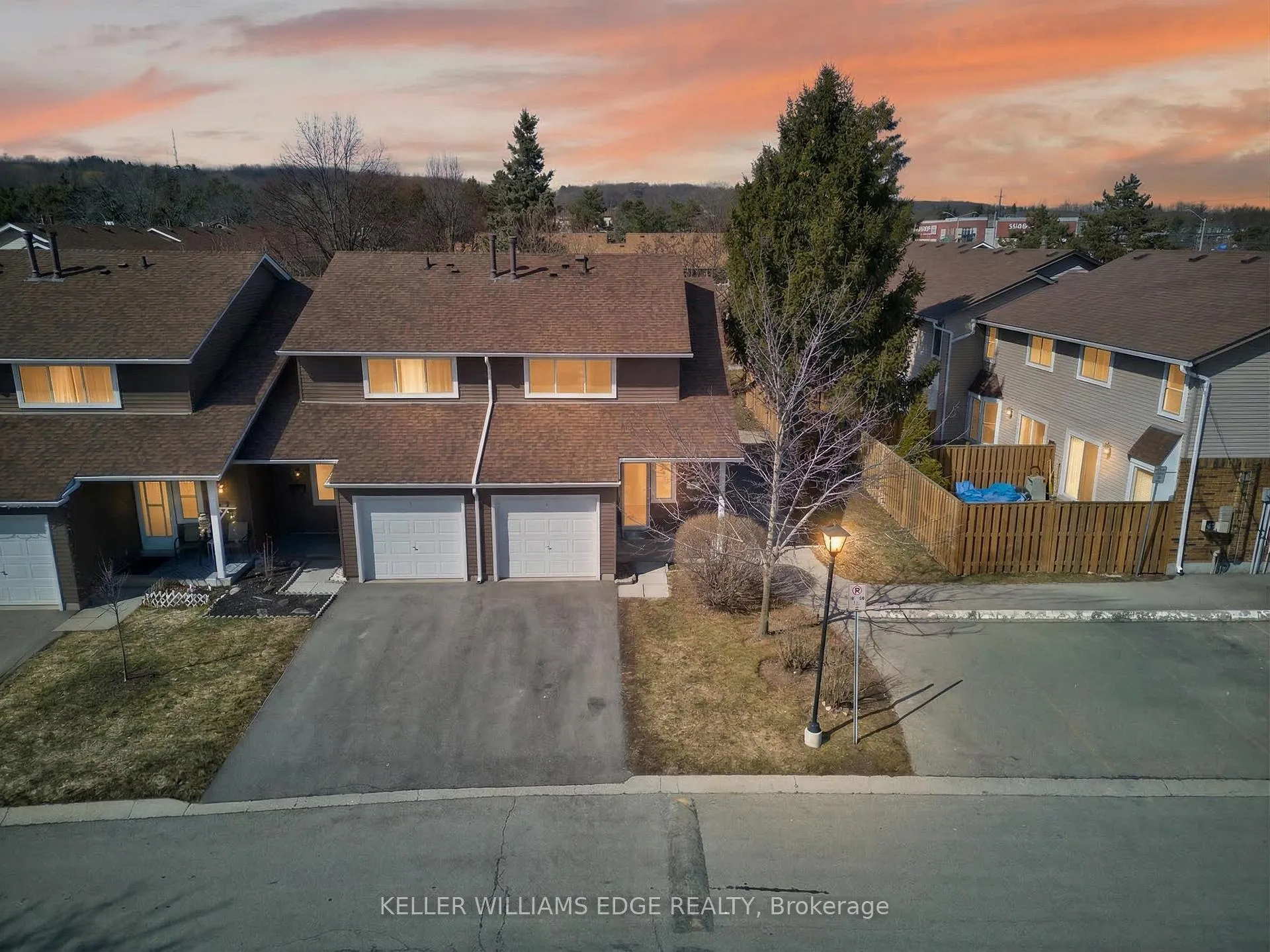 Photo 1 of Unit 51, 2185 Fairchild Boulevard, Burlington, Tyandaga — HOMEH