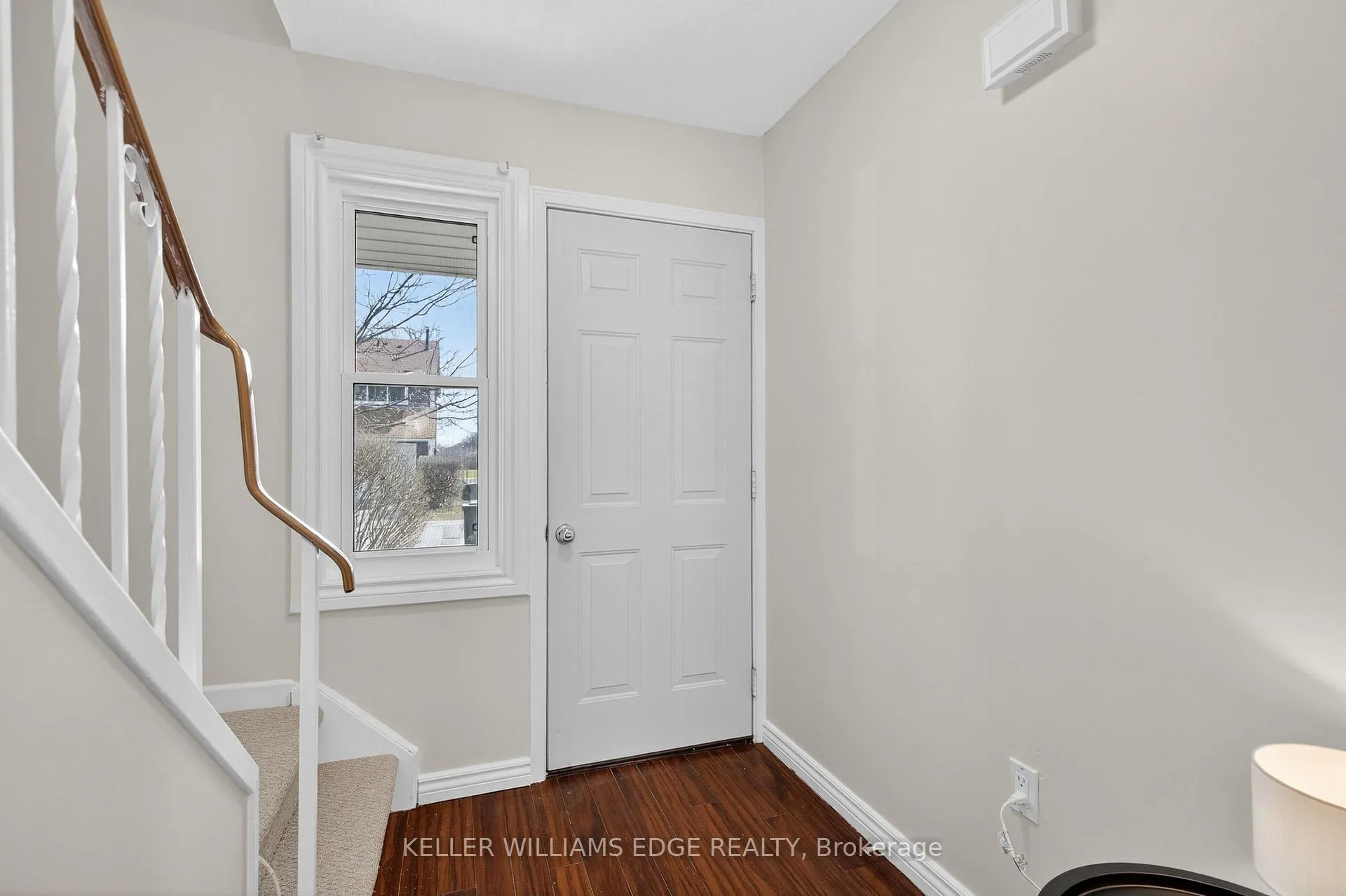 Photo 5 of Unit 51, 2185 Fairchild Boulevard, Burlington, Tyandaga — HOMEH