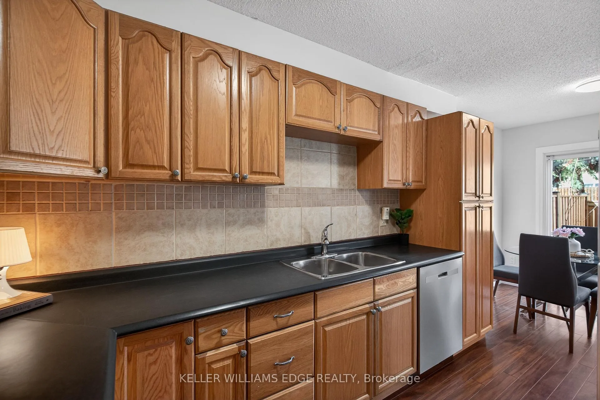 Photo 19 of Unit 51, 2185 Fairchild Boulevard, Burlington, Tyandaga — HOMEH