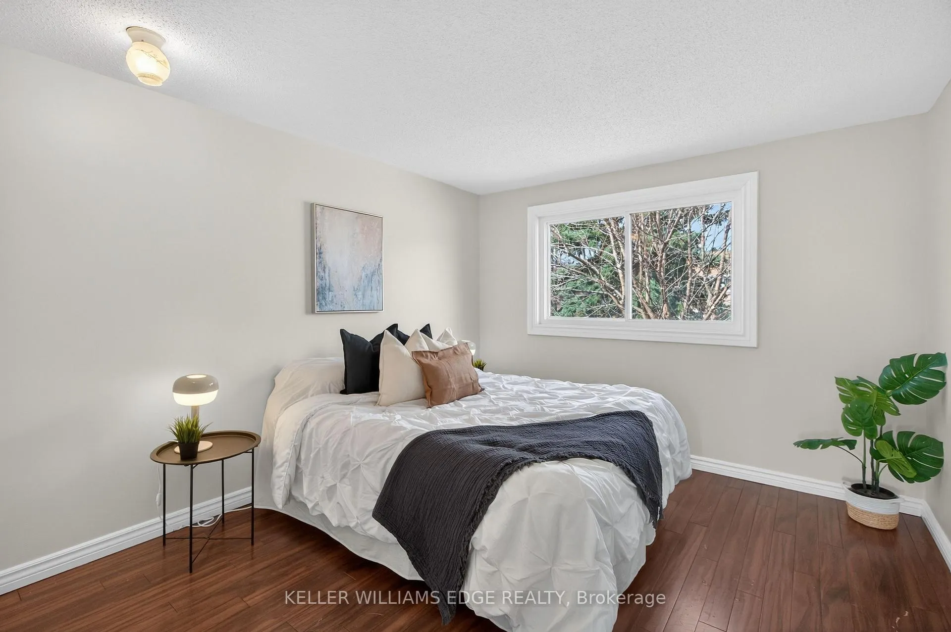 Photo 26 of Unit 51, 2185 Fairchild Boulevard, Burlington, Tyandaga — HOMEH