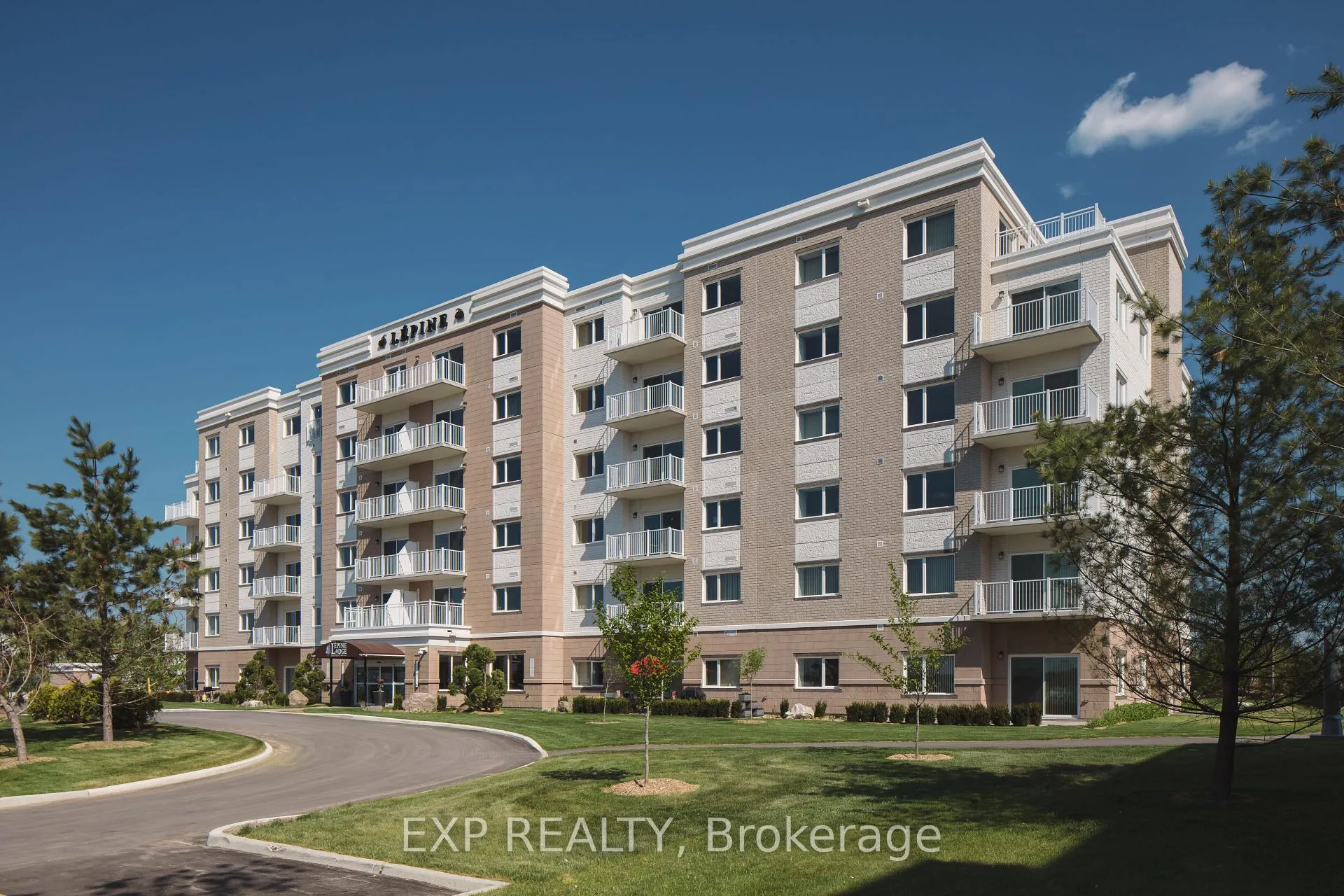 Front of Unit B603, 459 Barnet Boulevard