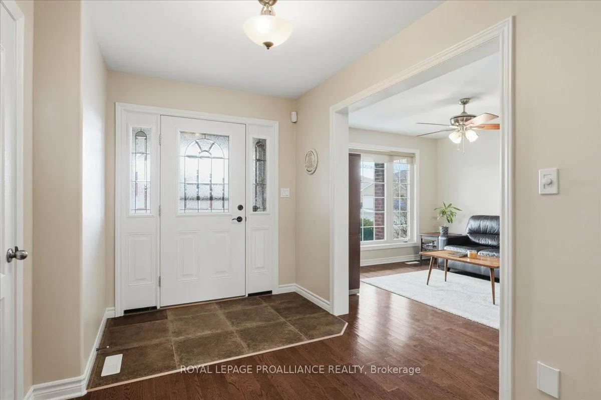 Photo 4 of 34 Kipling Drive, Belleville, Thurlow Ward — HOMEH